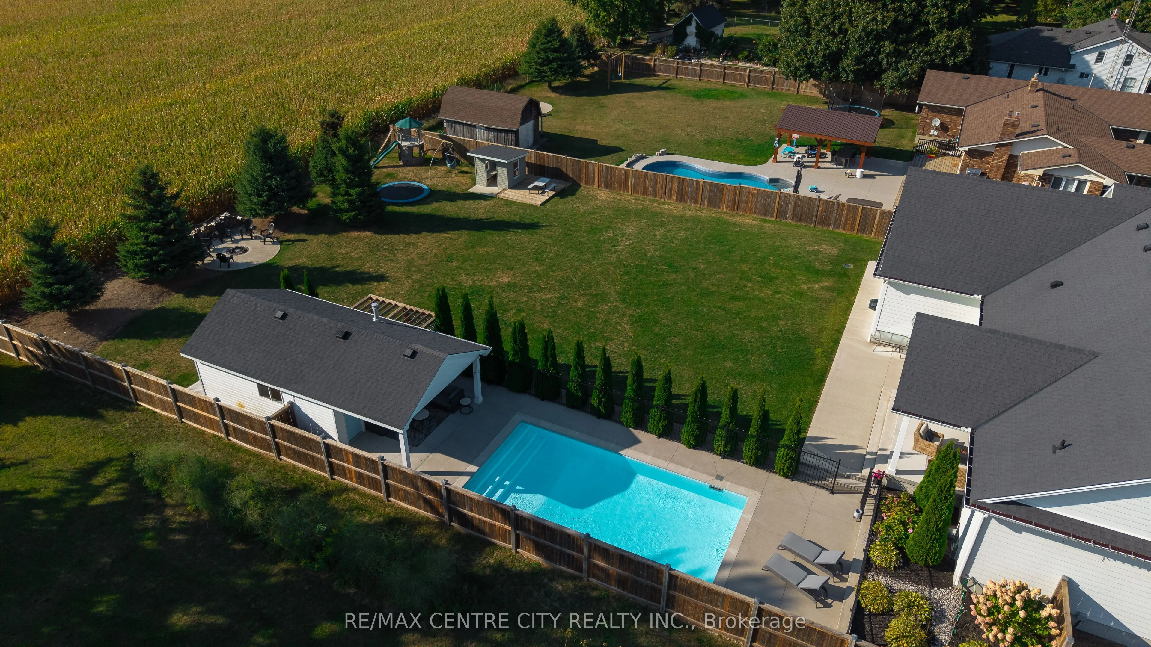 7923 Fairview Road