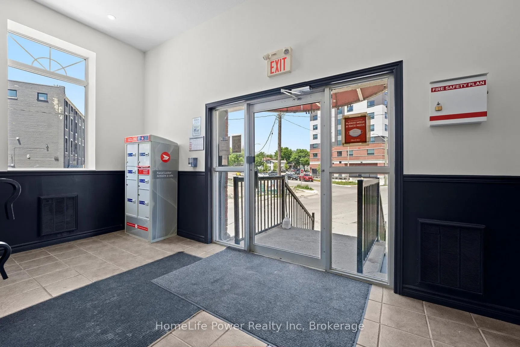 27 Bridge Street, #304