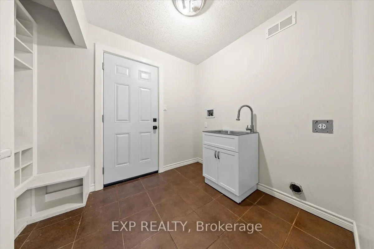 129 Lady Slipper Way