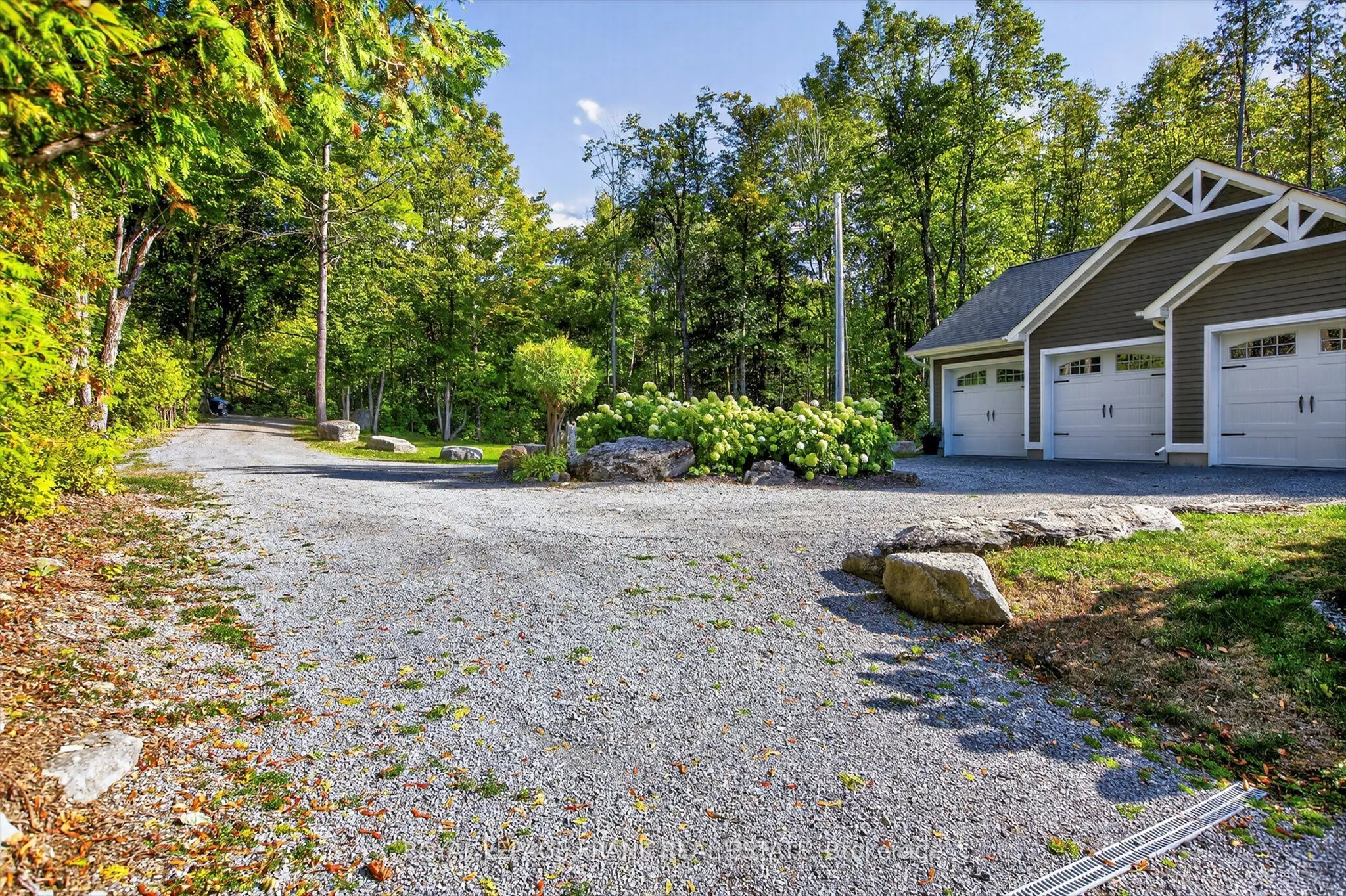 1082 Tedford Lane