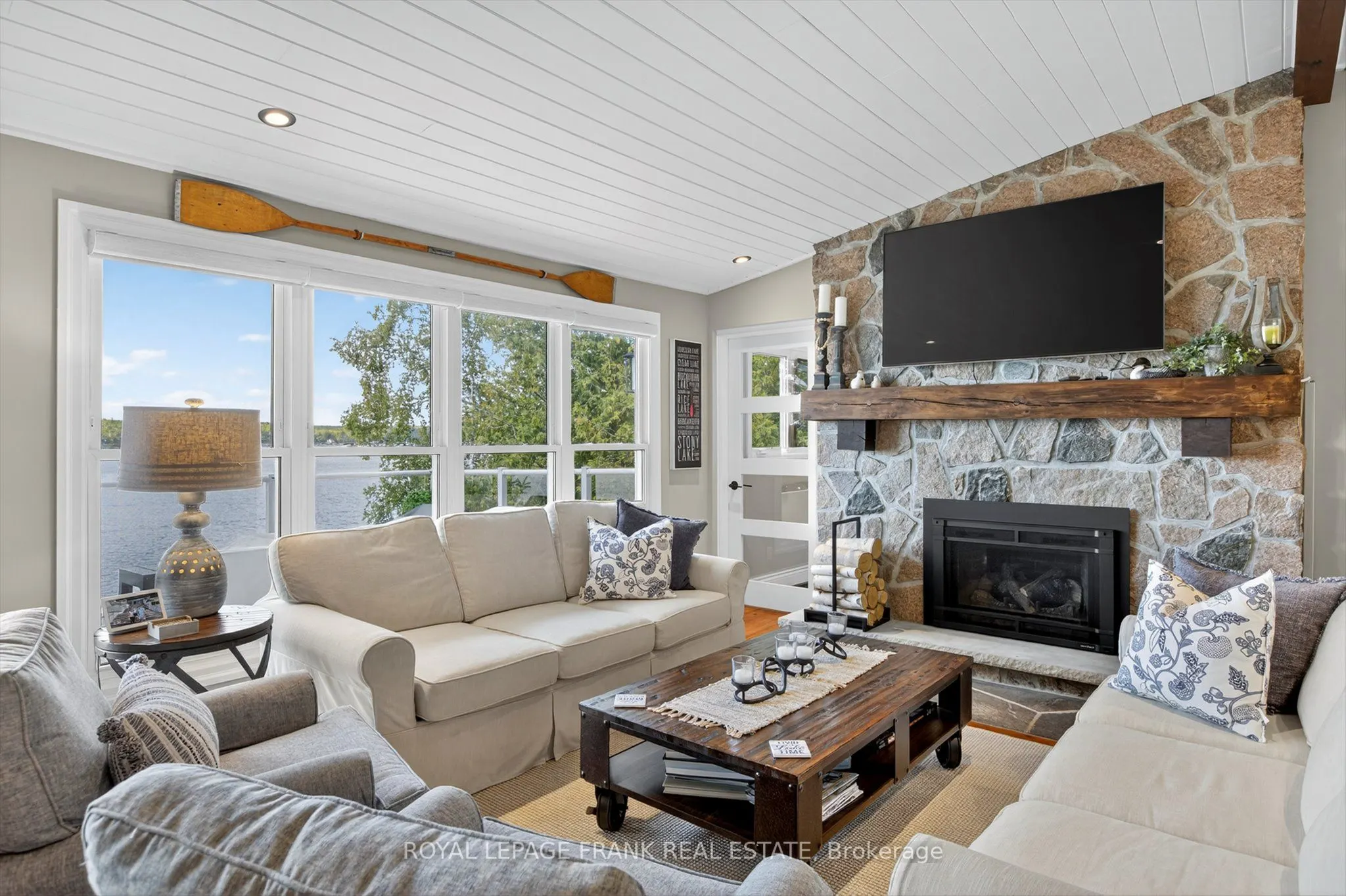 1082 Tedford Lane