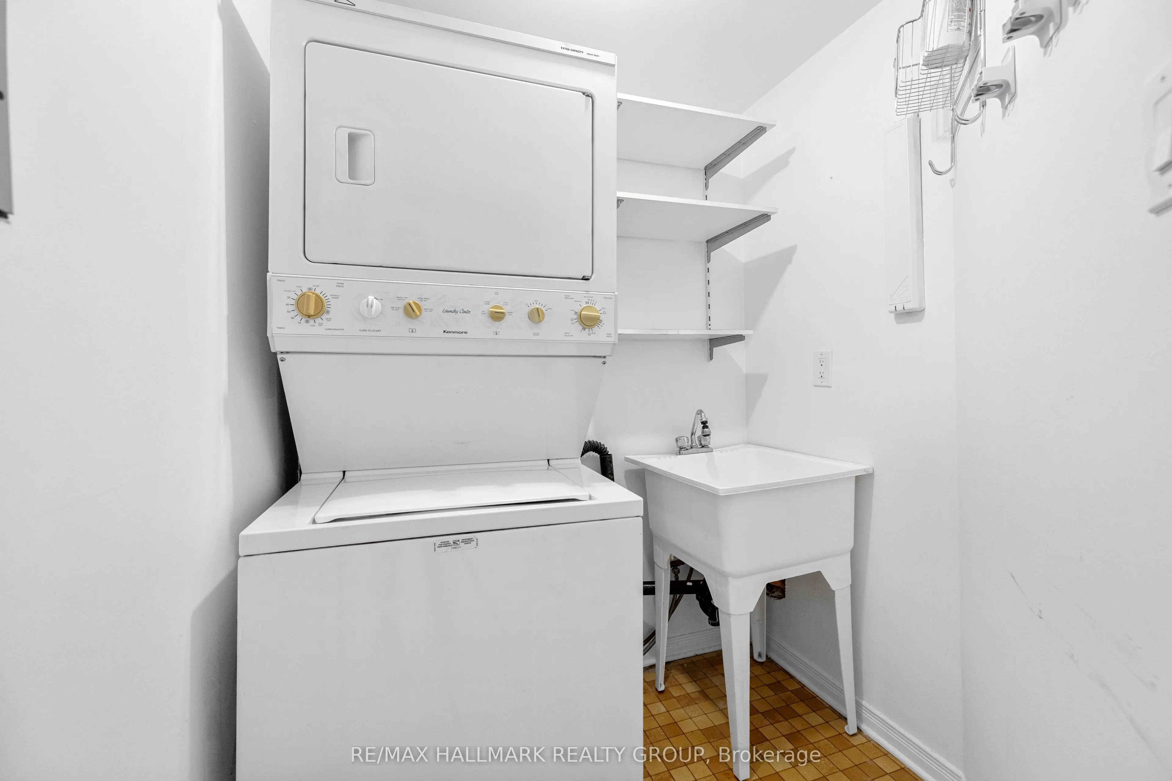 19 Montcalm Street, #2