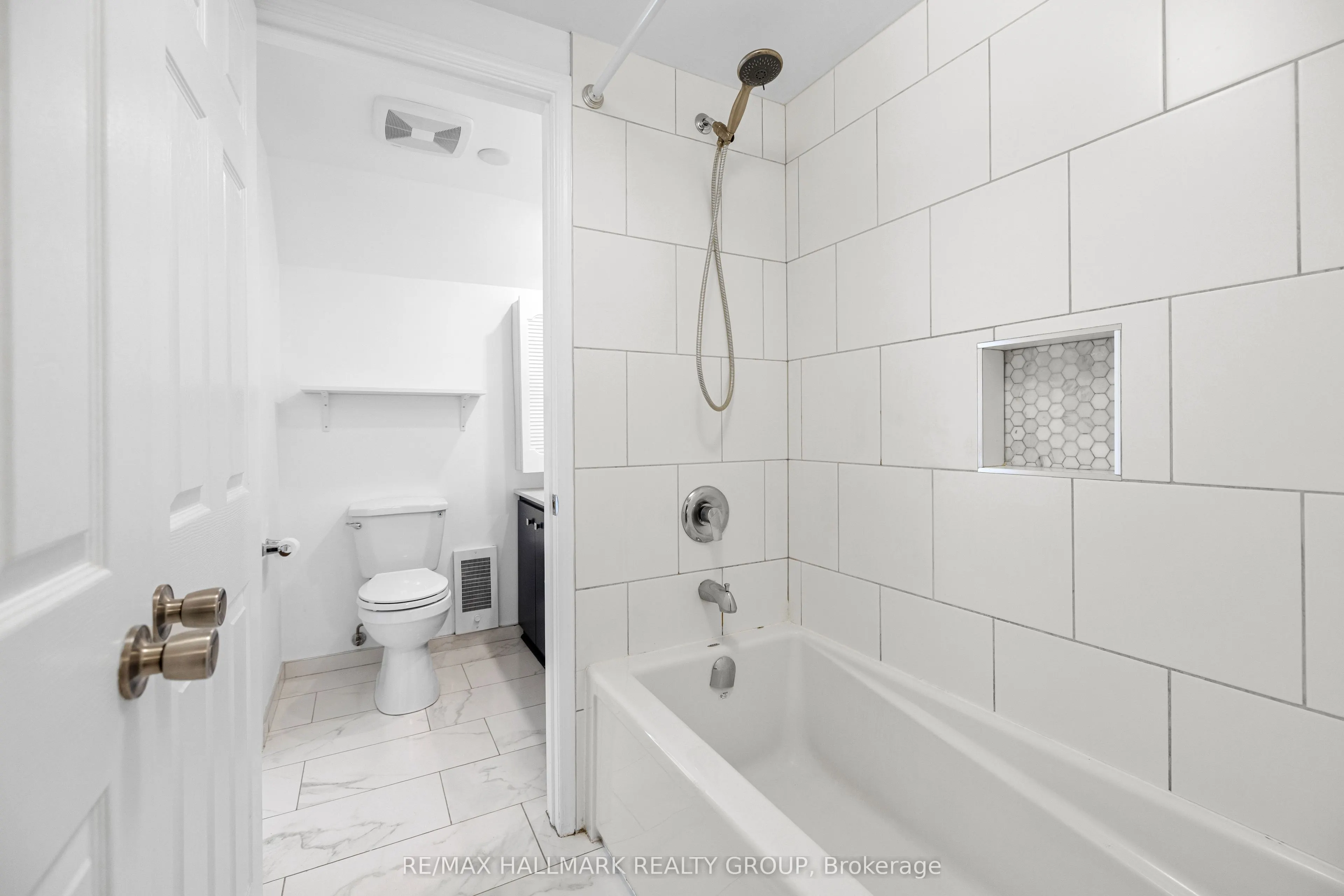 19 Montcalm Street, #2
