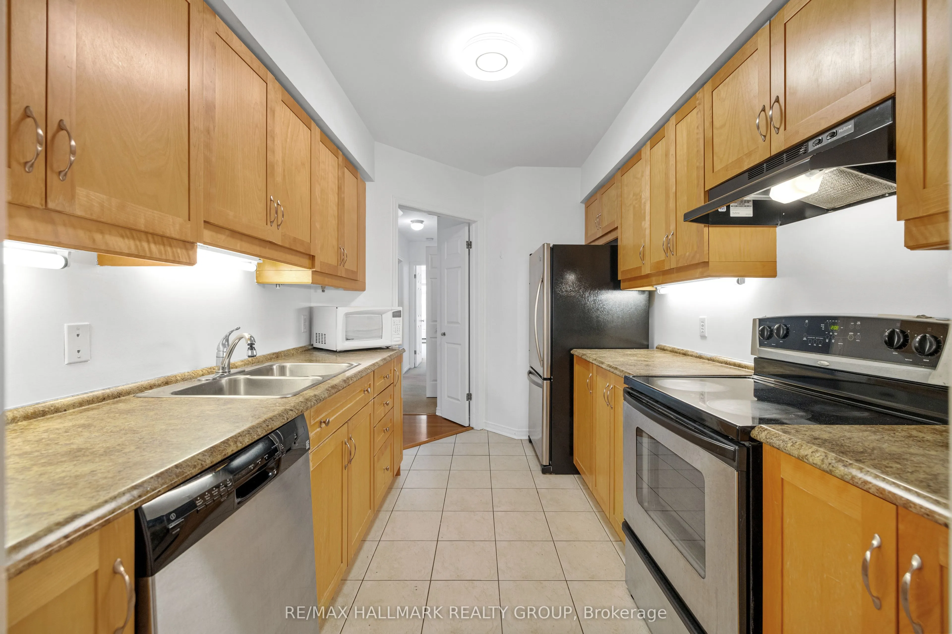 19 Montcalm Street, #2