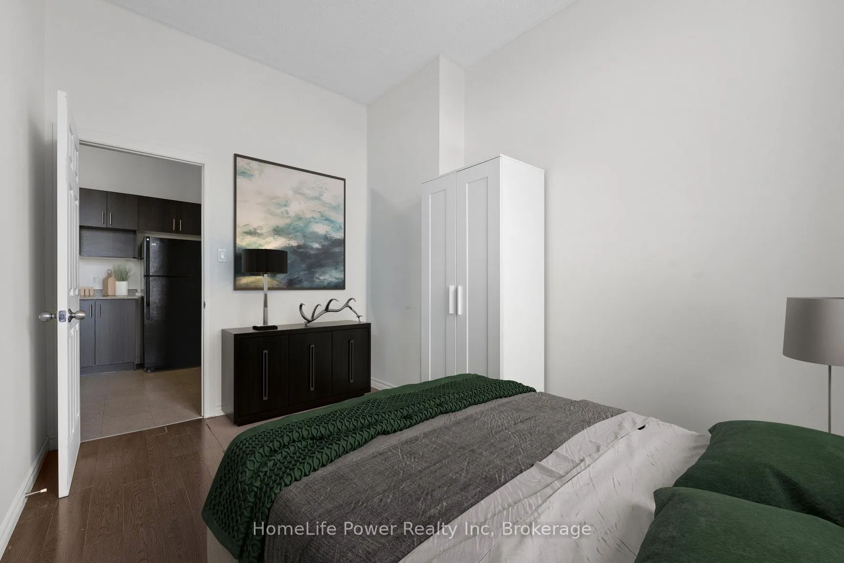 27 Bridge Street, #305