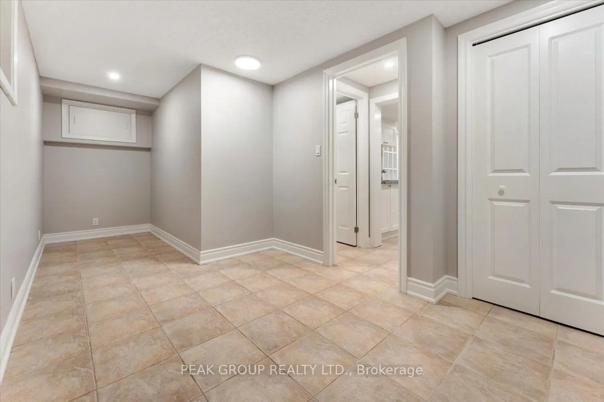 1599 Pelham Street, #17