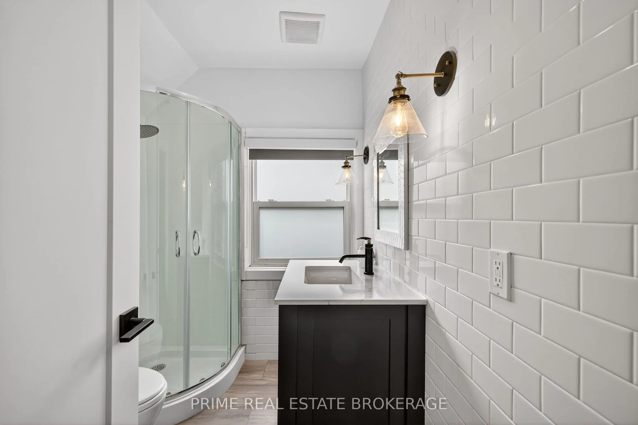281 Oxford Street E, #Upper