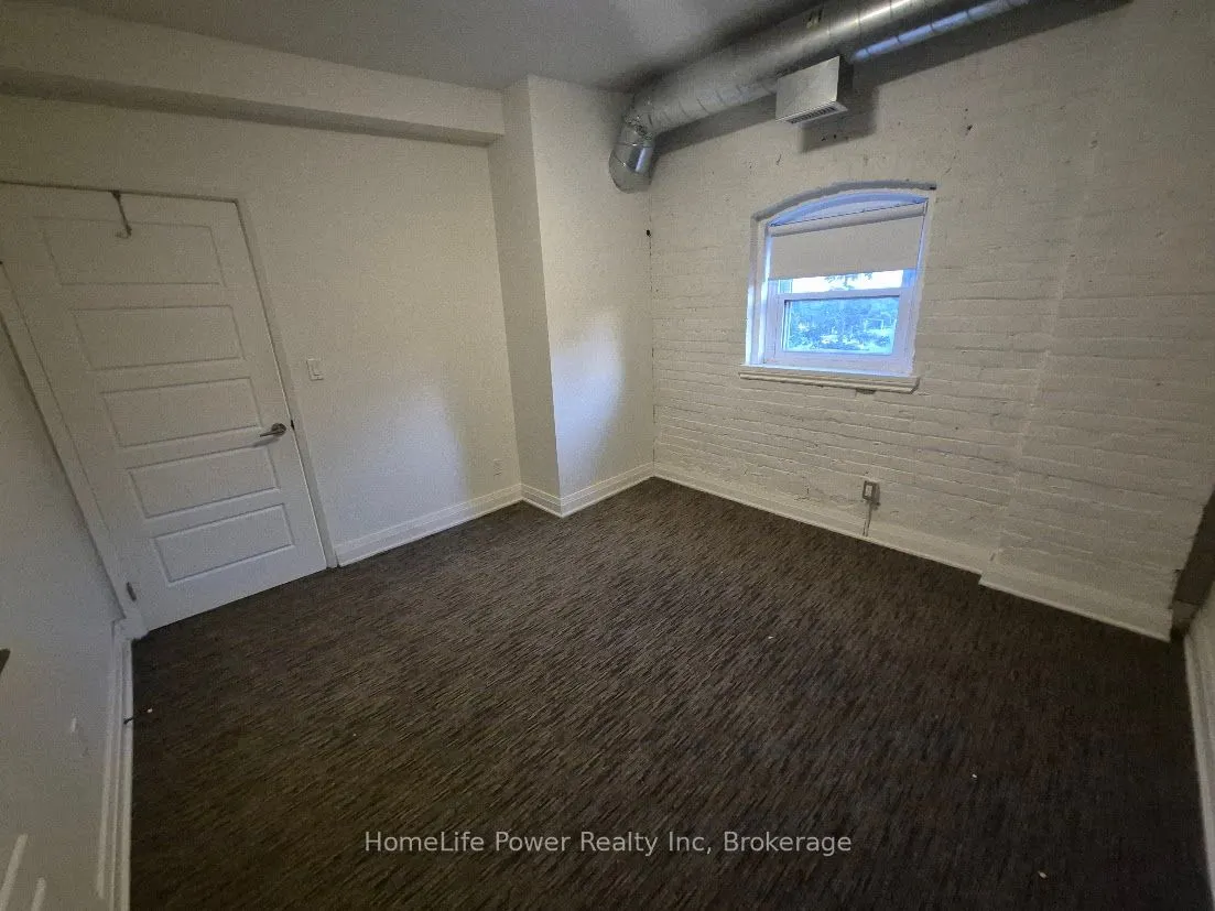 11 West Street, #406