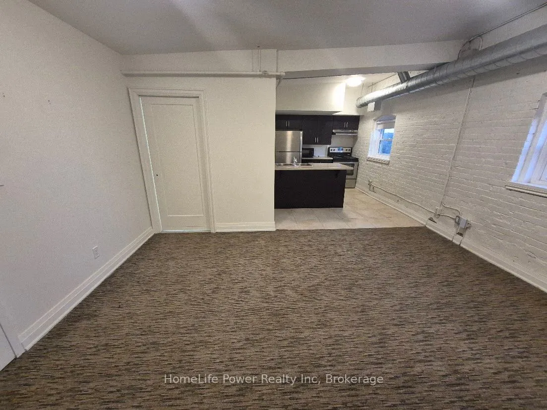 11 West Street, #406