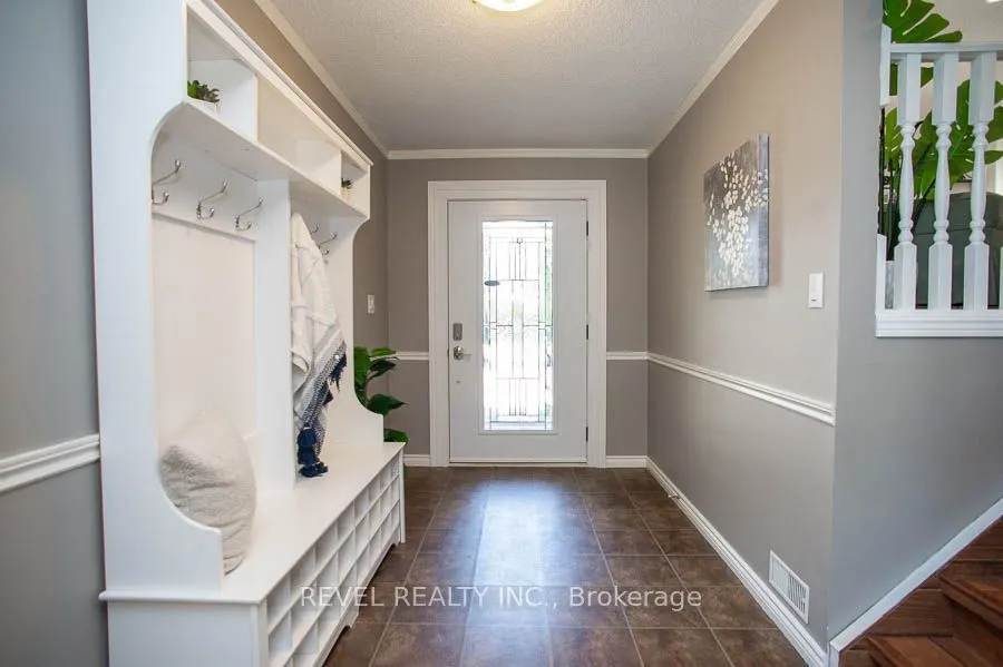 38 Ludlow Crescent