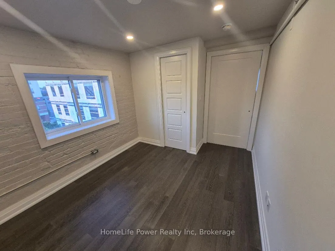 11 West Street, #405