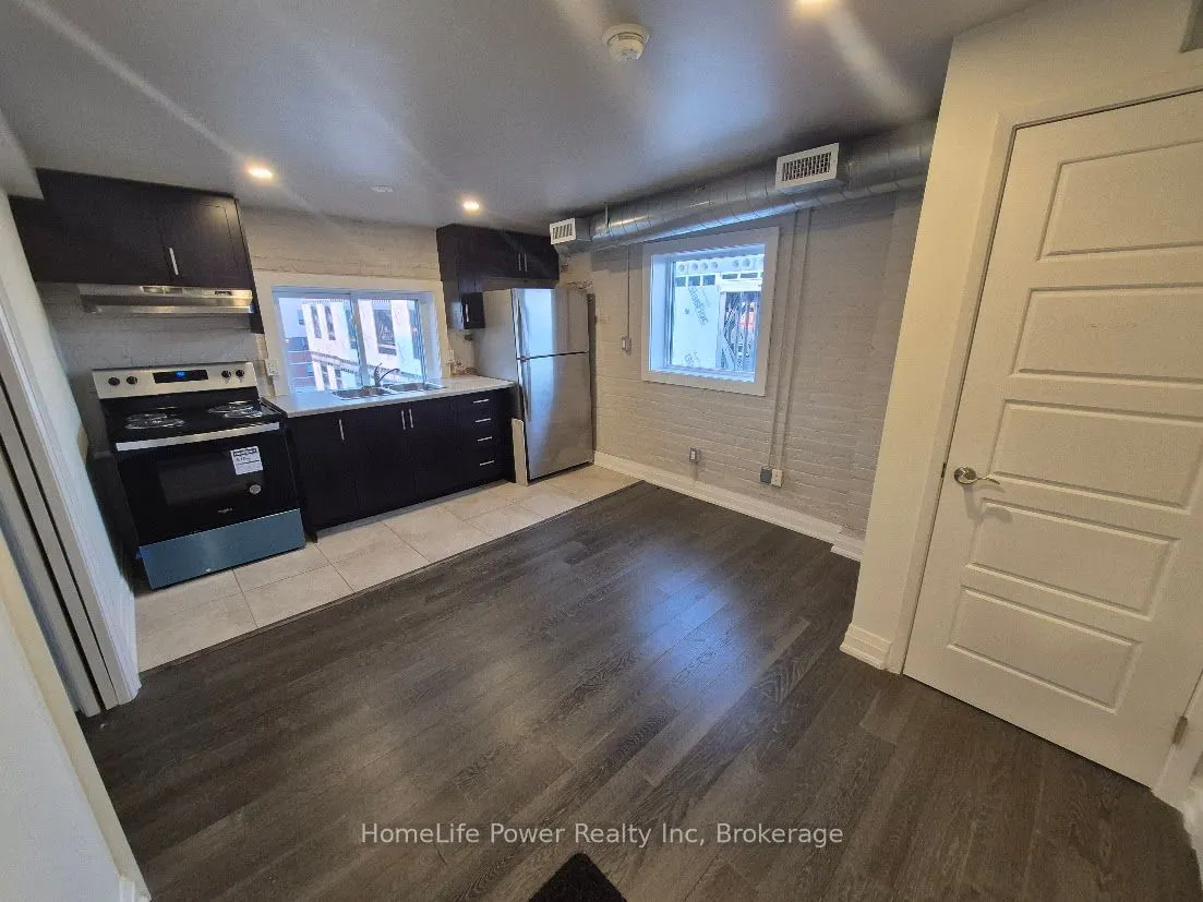 11 West Street, #405