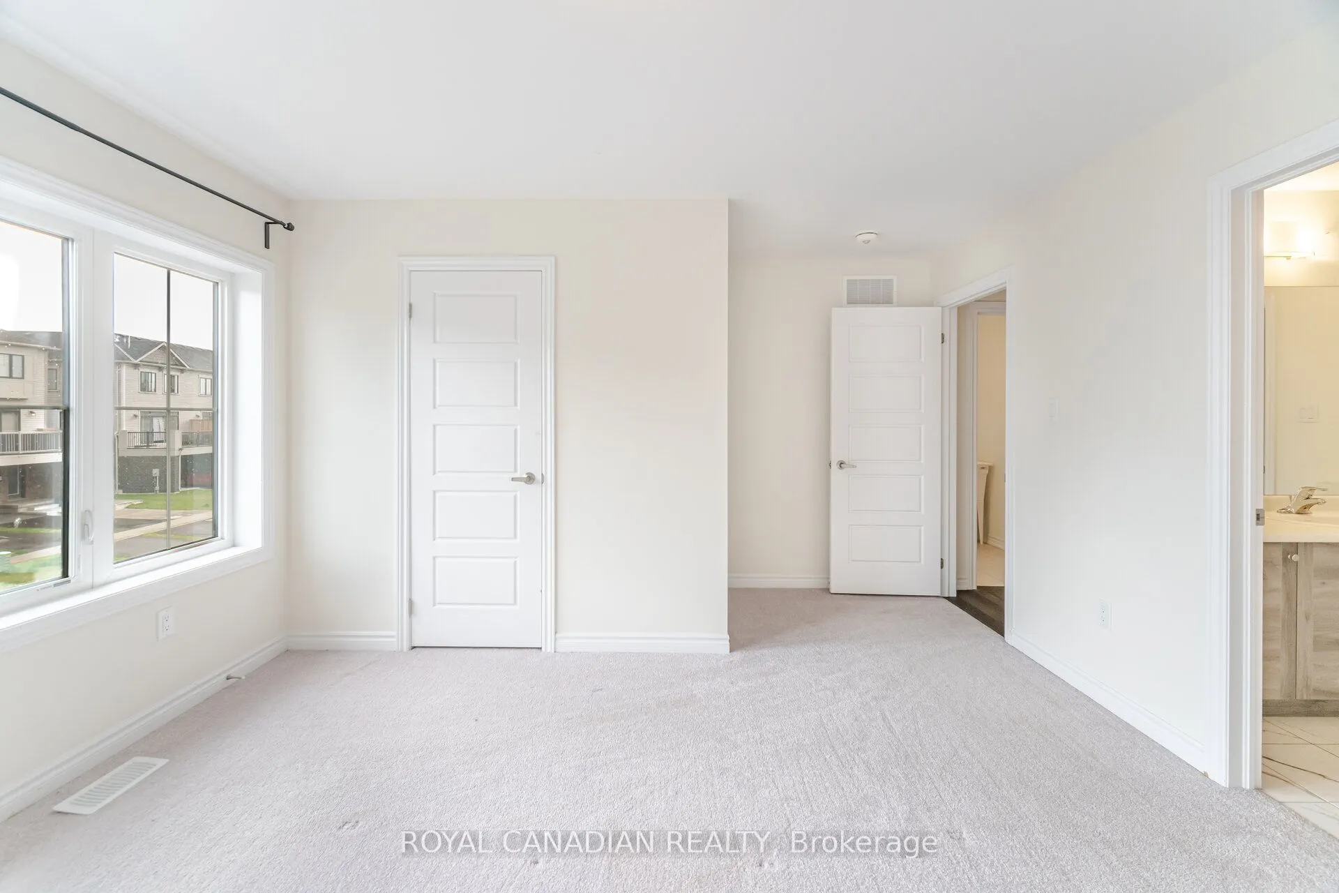 27 Bee Crescent