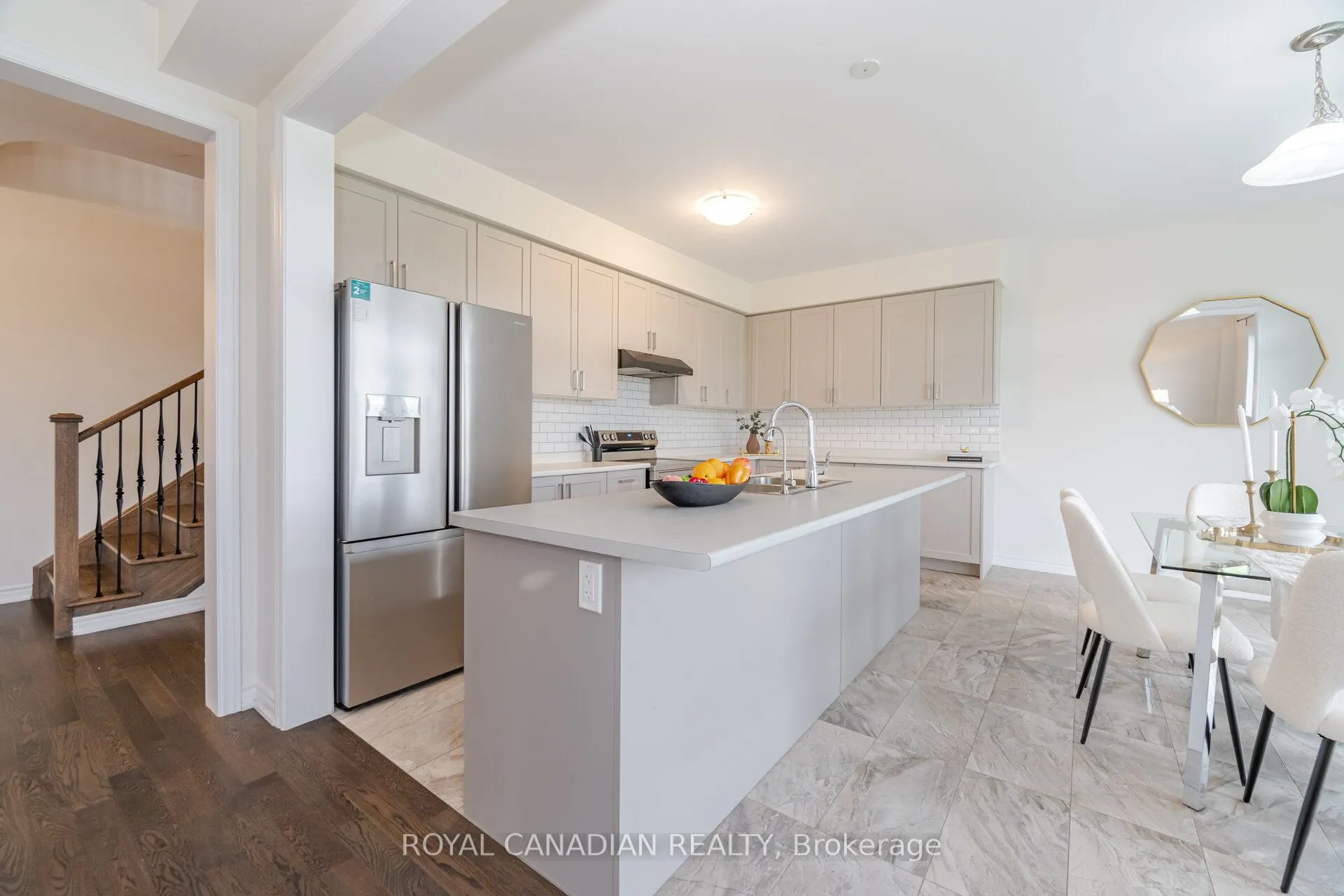 27 Bee Crescent