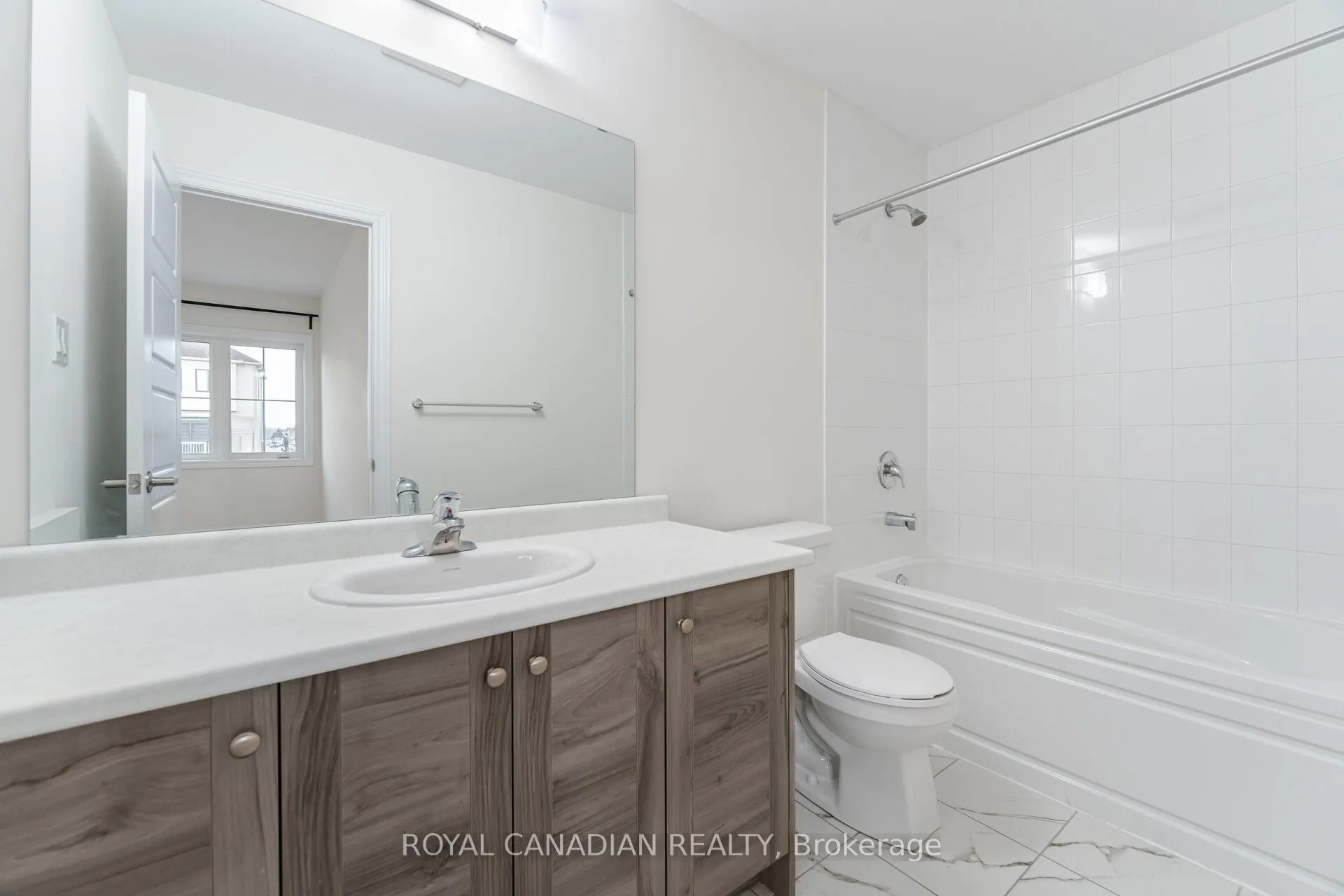 27 Bee Crescent