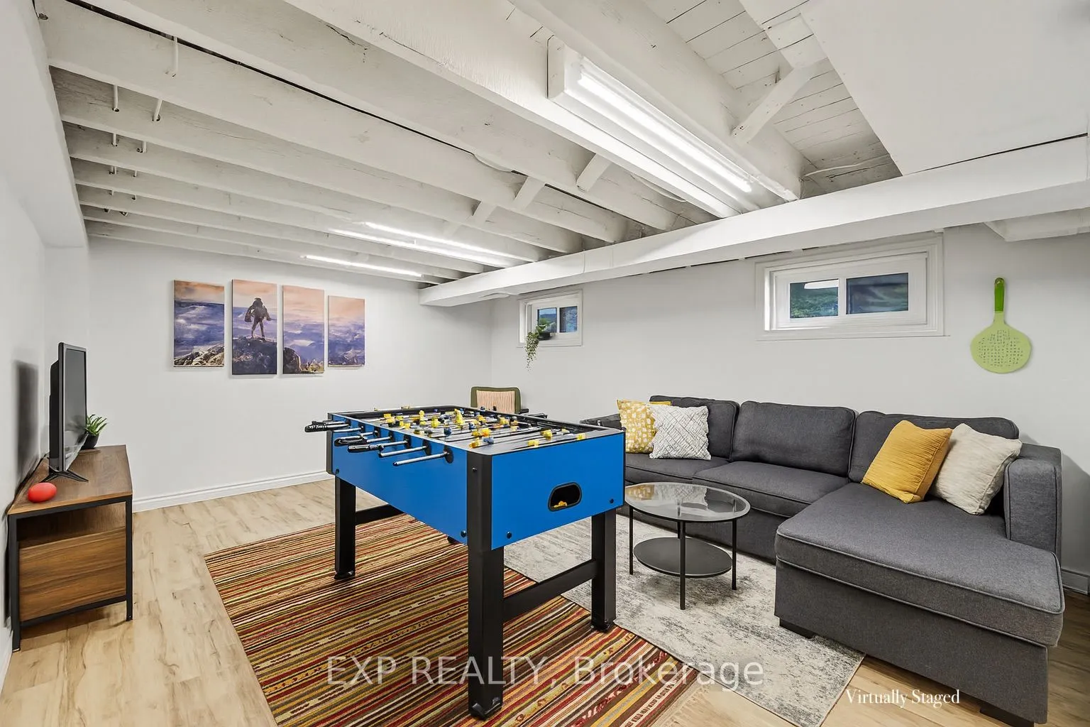 237 Victoria Road S