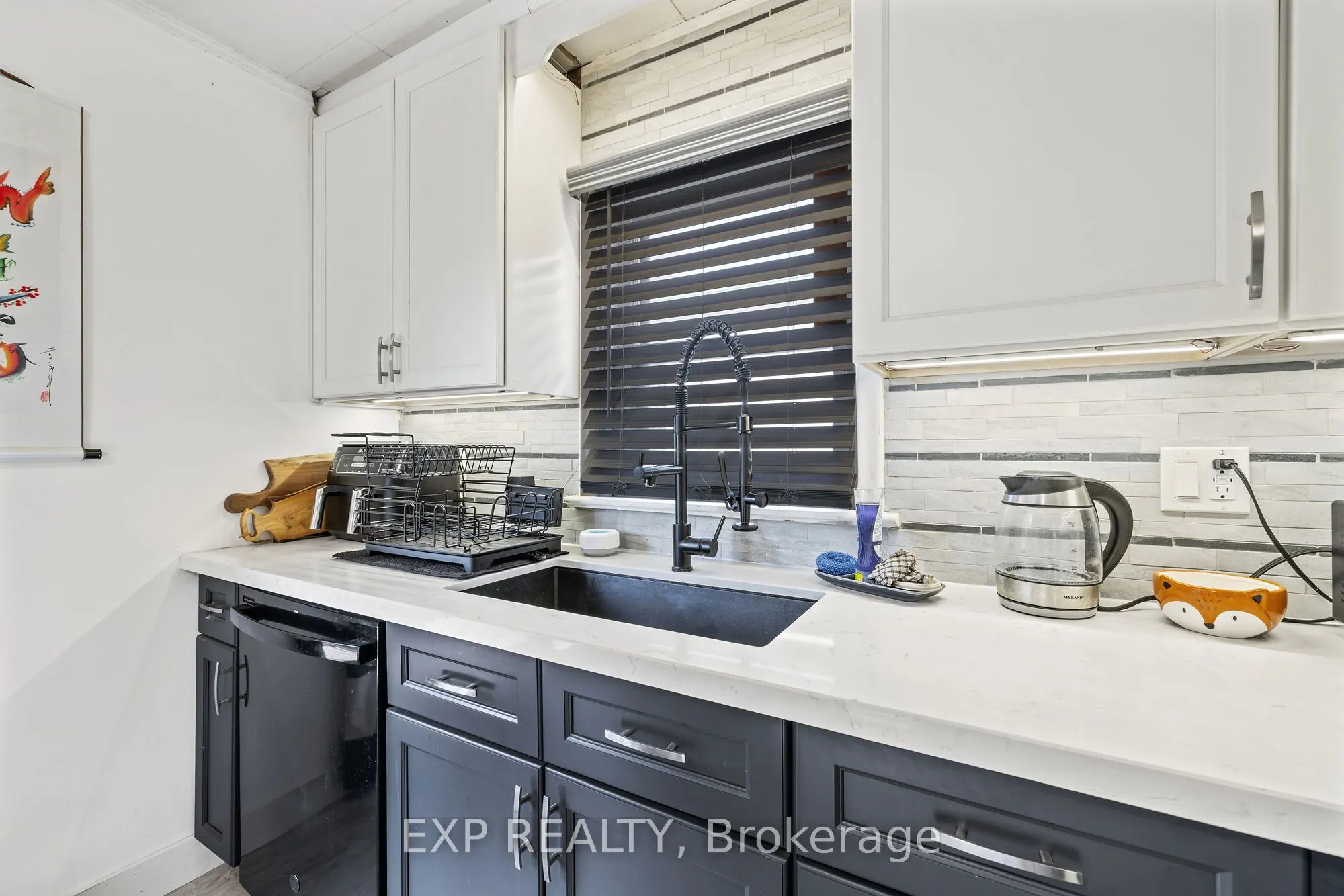 237 Victoria Road S