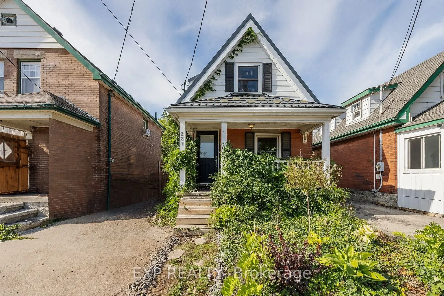 237 Victoria Road S
