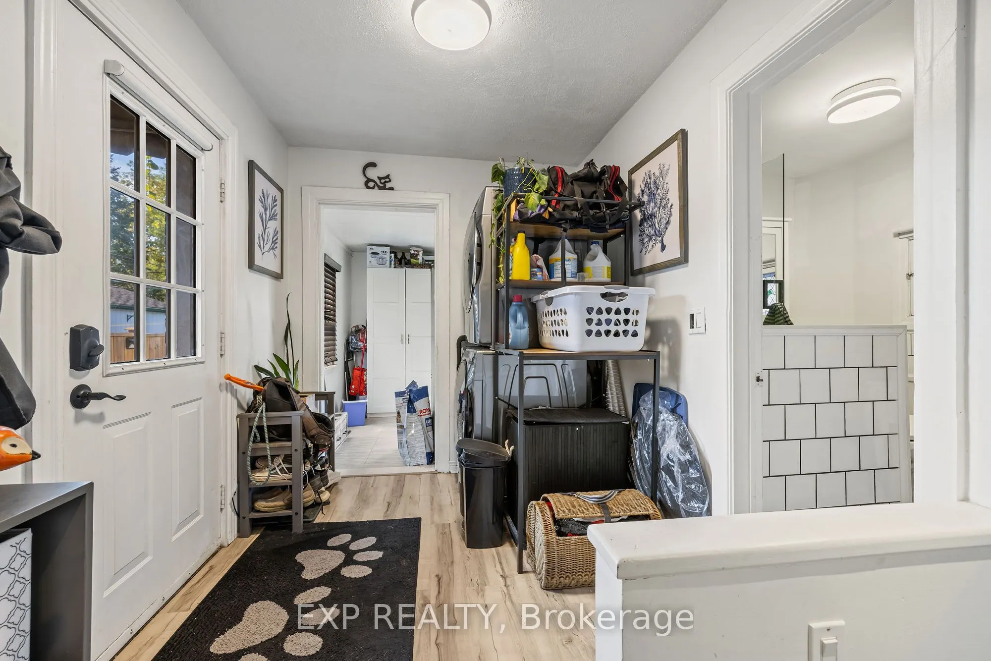 237 Victoria Road S