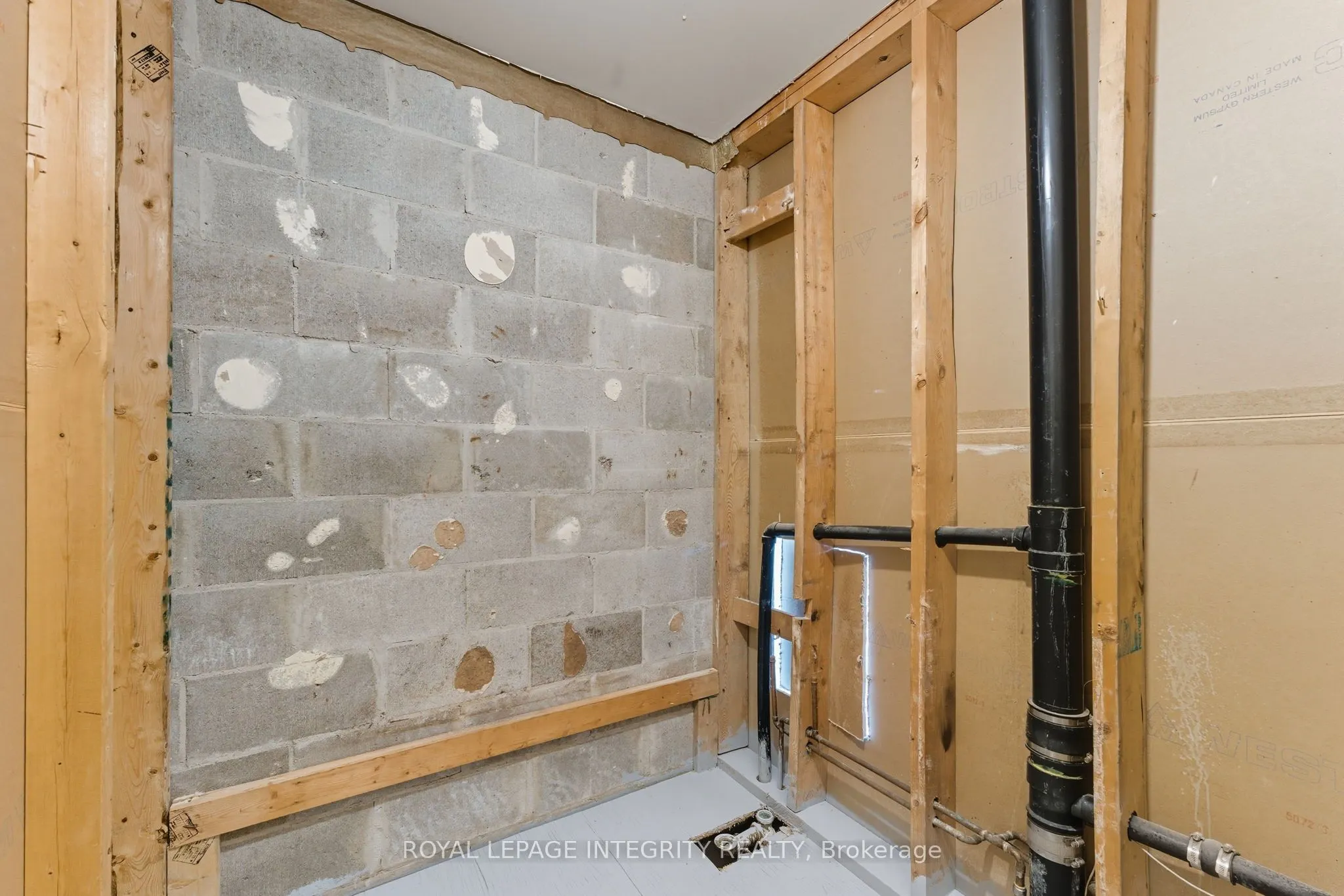 3565 Downpatrick Road, #14