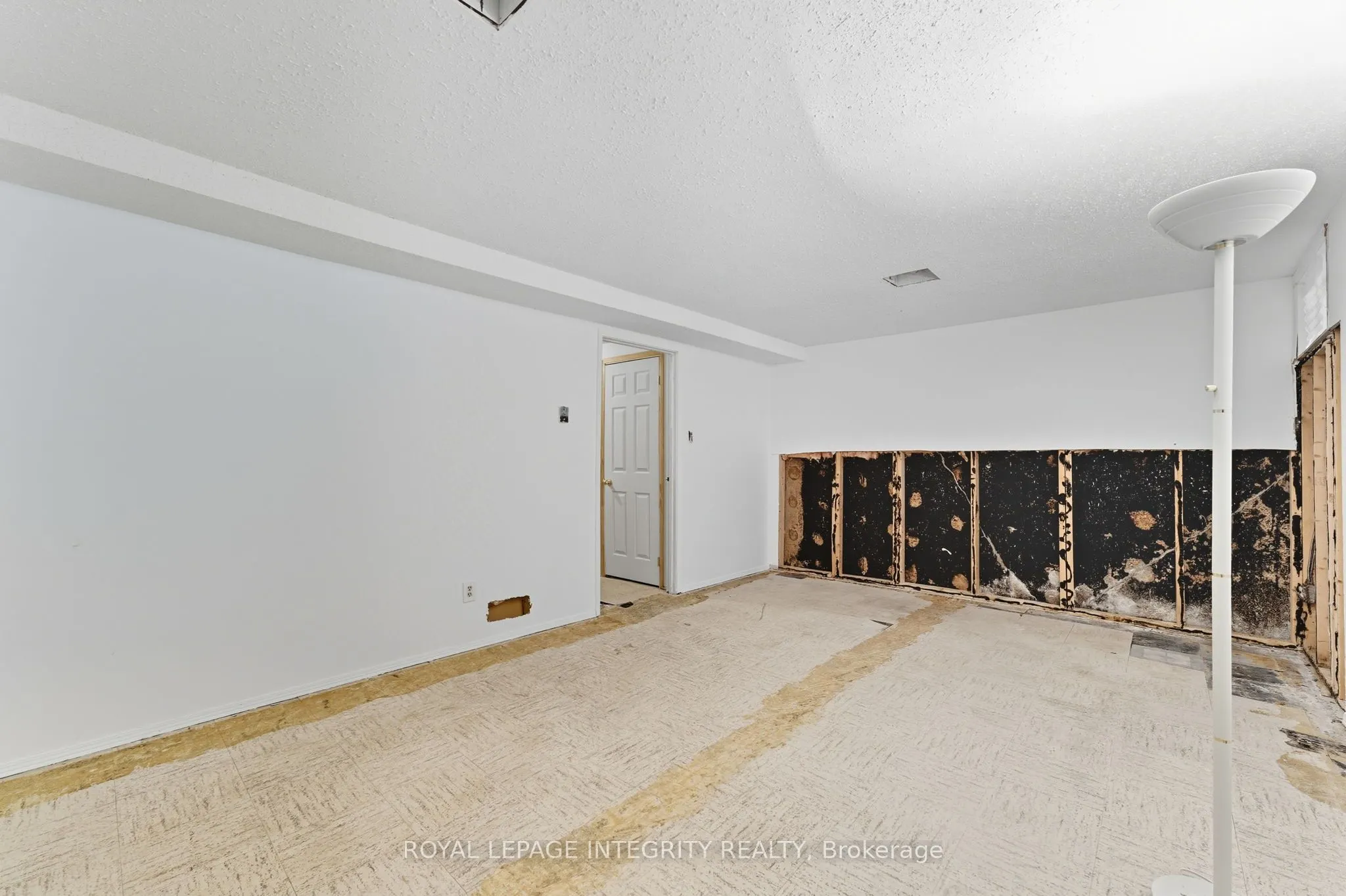 3565 Downpatrick Road, #14