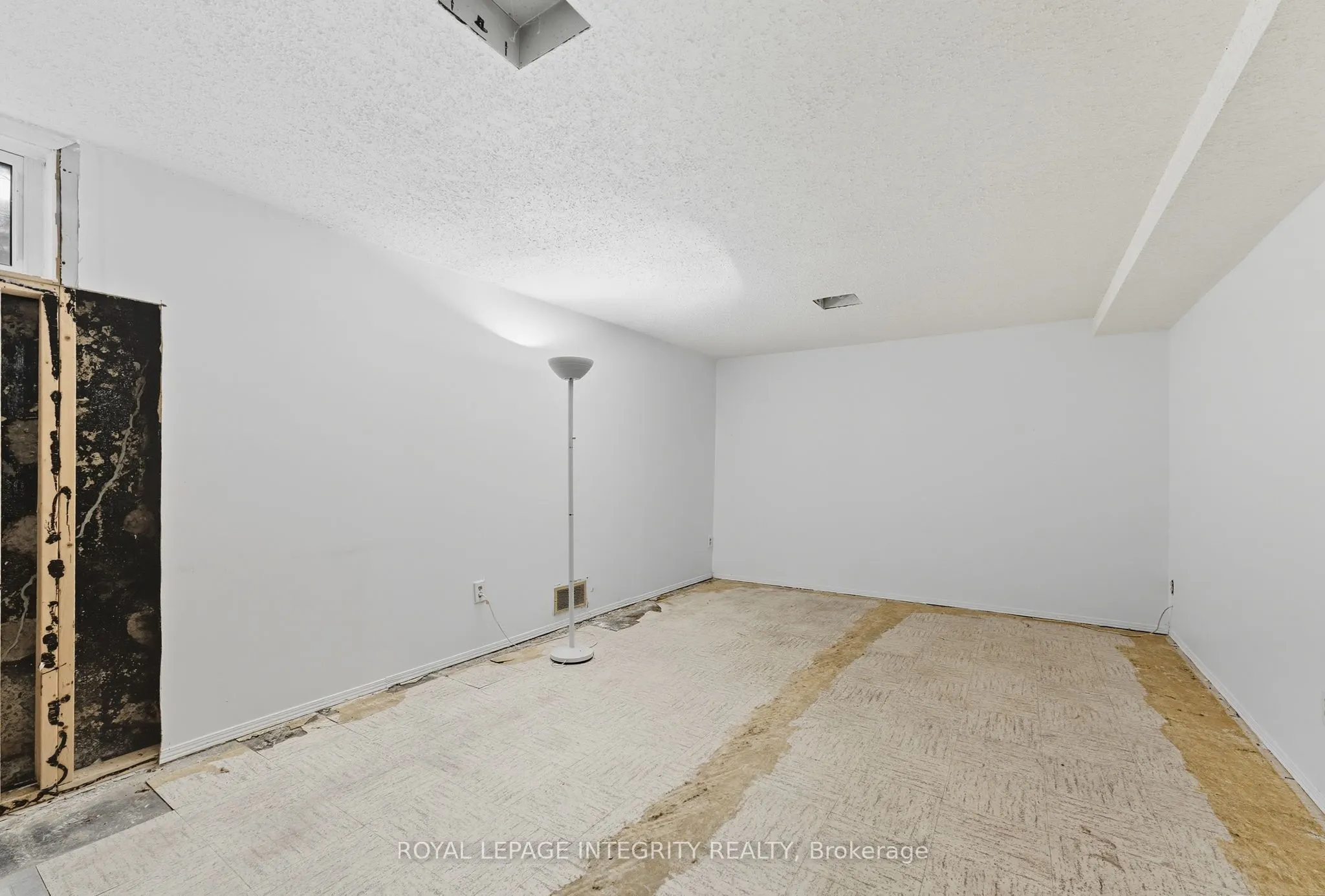 3565 Downpatrick Road, #14