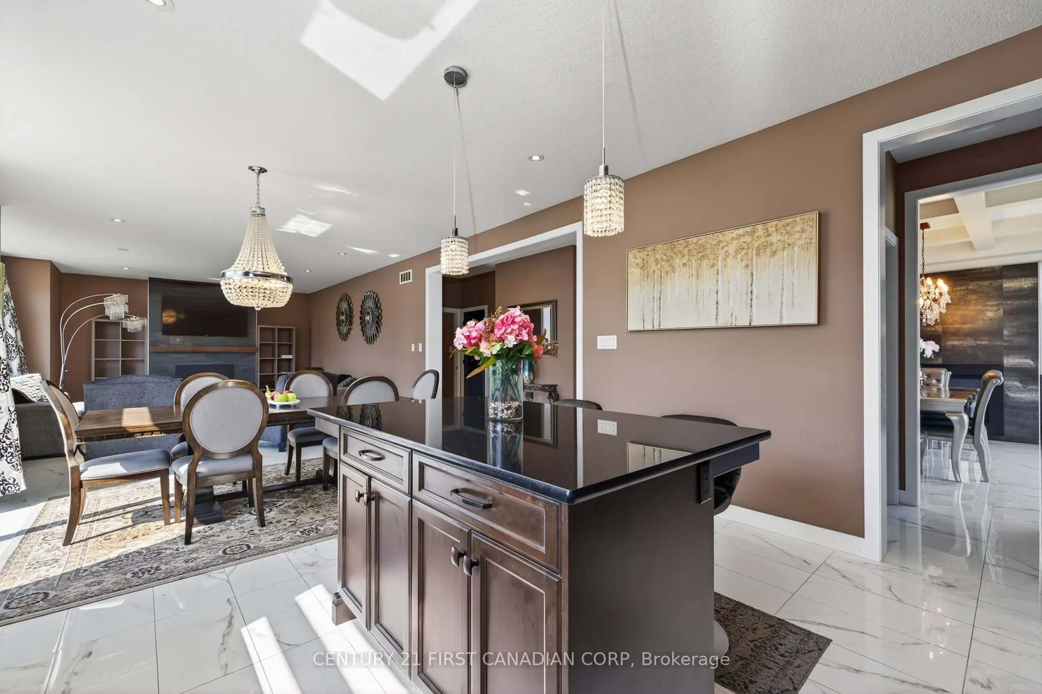 703 Zaifman Circle