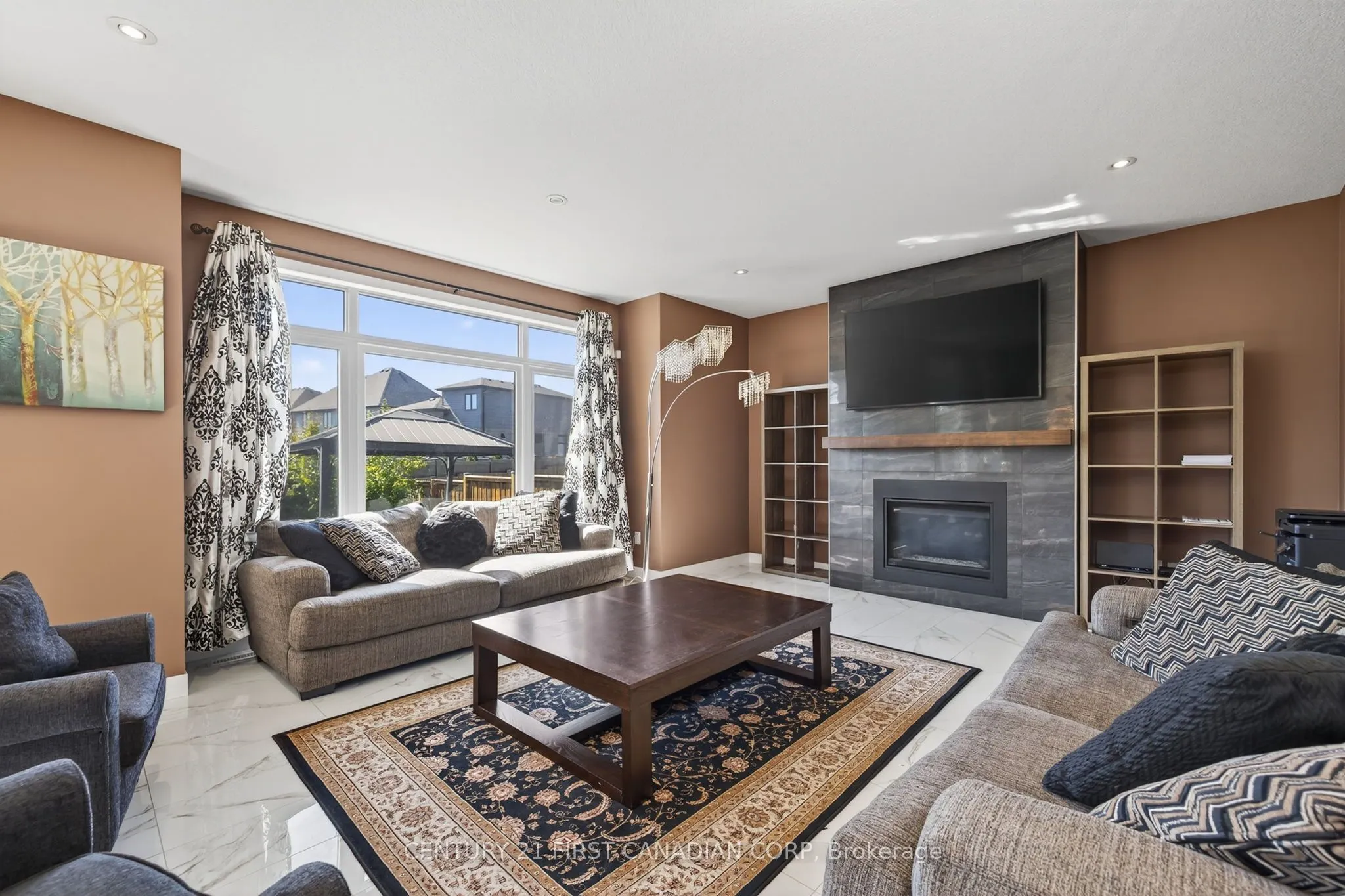 703 Zaifman Circle