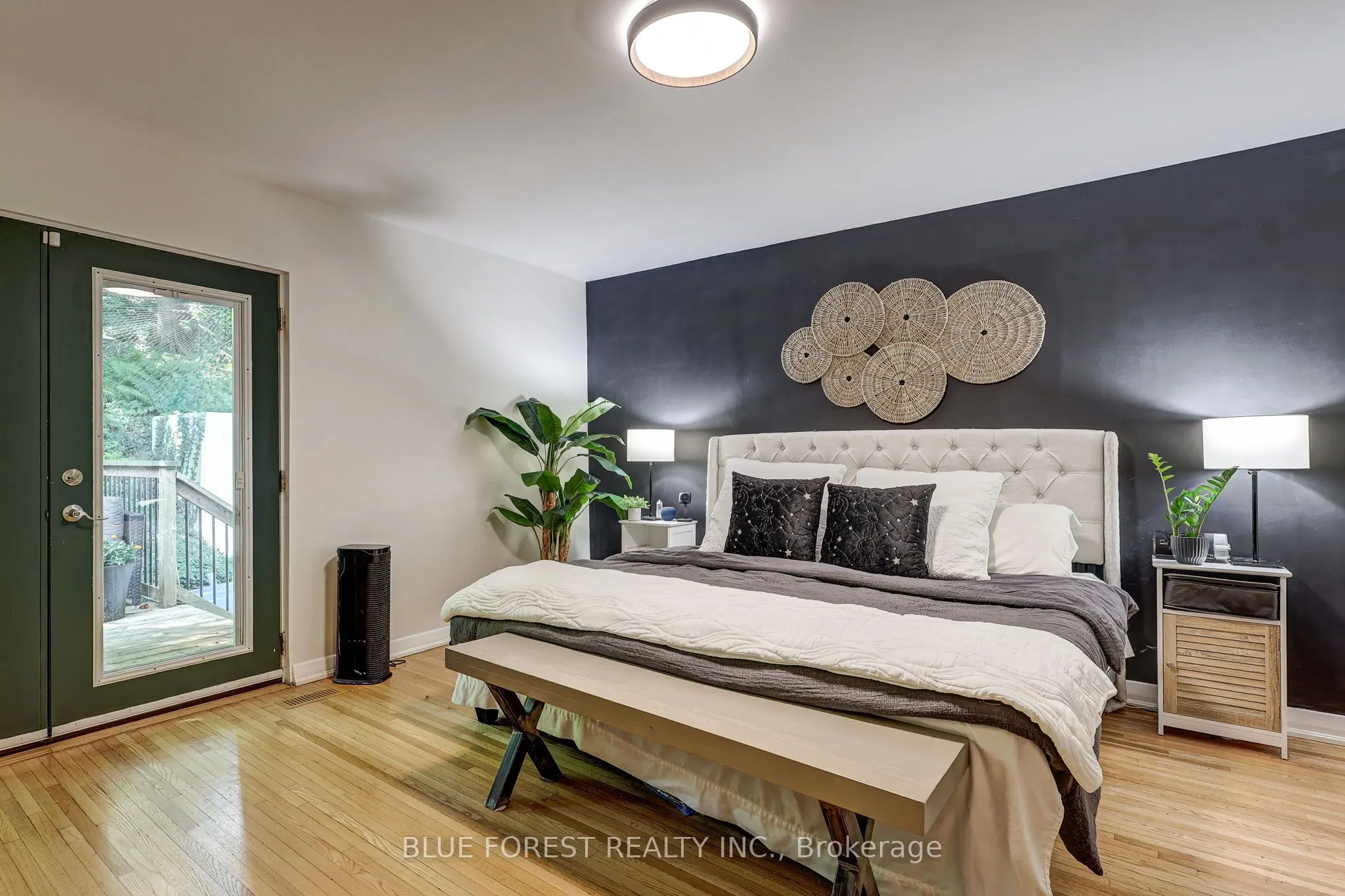 800 SPRINGBANK Drive