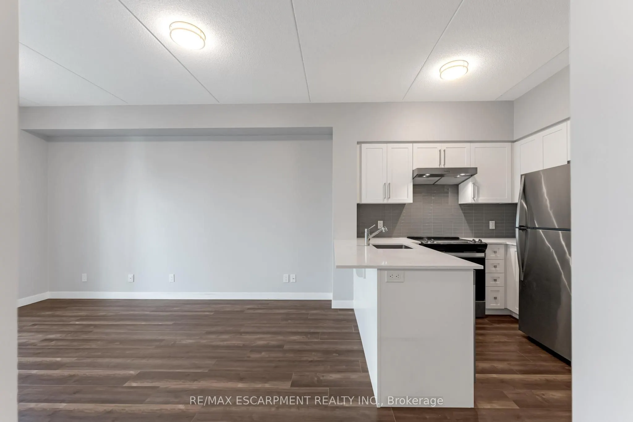 15 Queen Street S, #1210