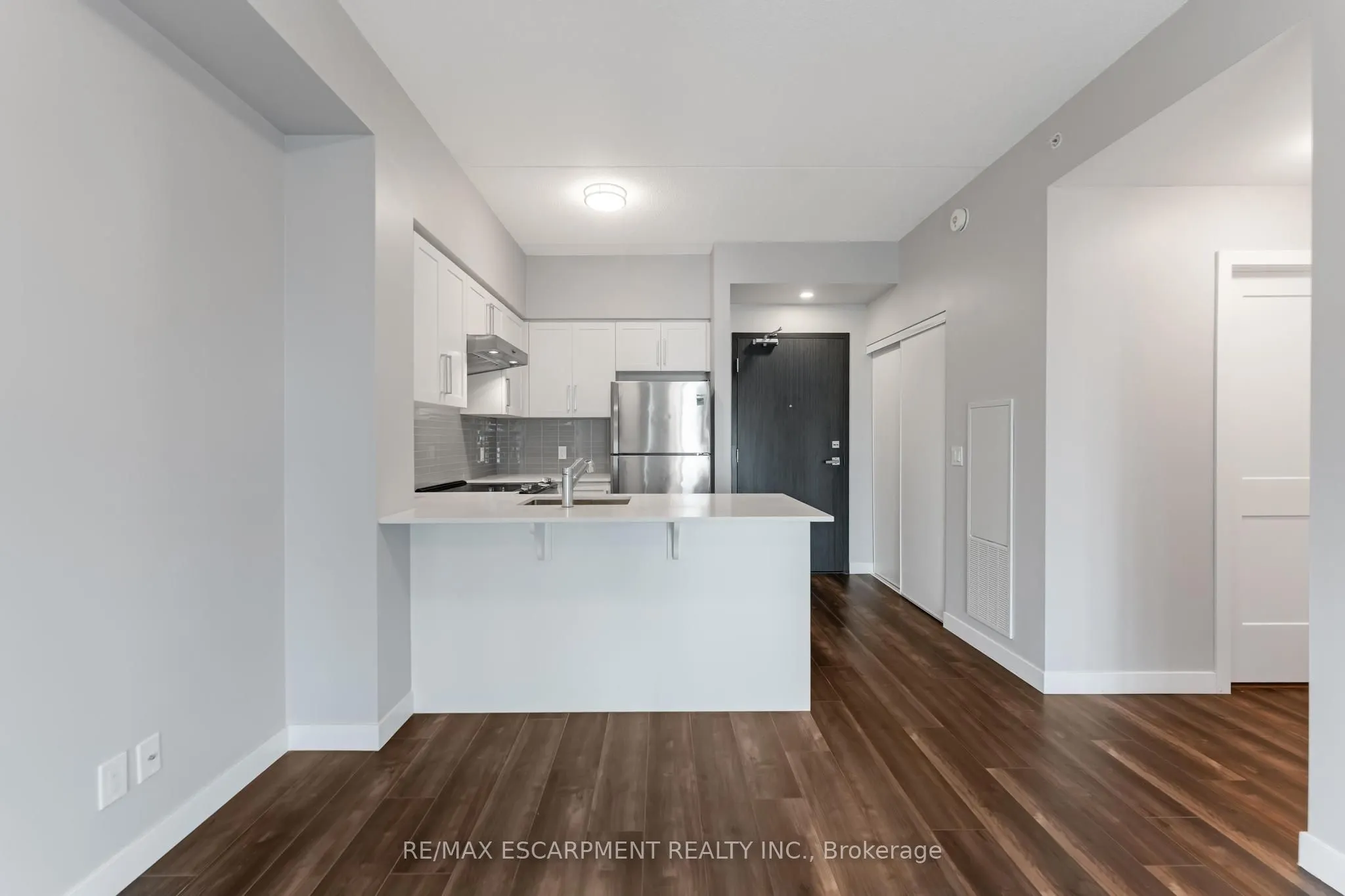 15 Queen Street S, #1210