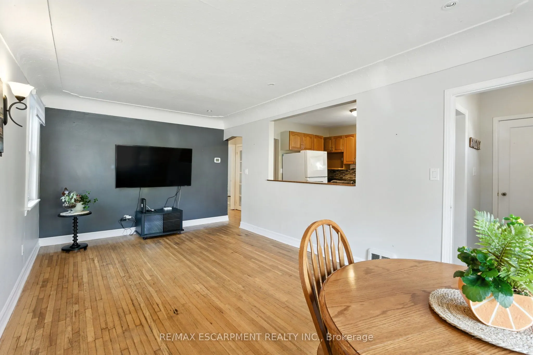 261 East 14th Street