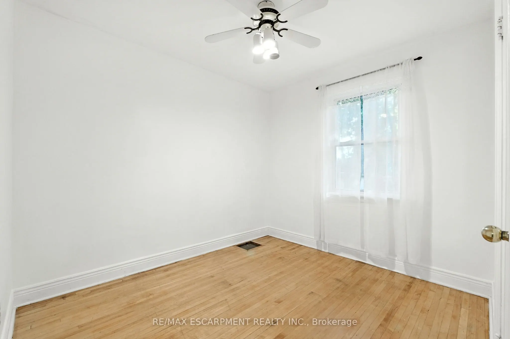 261 East 14th Street