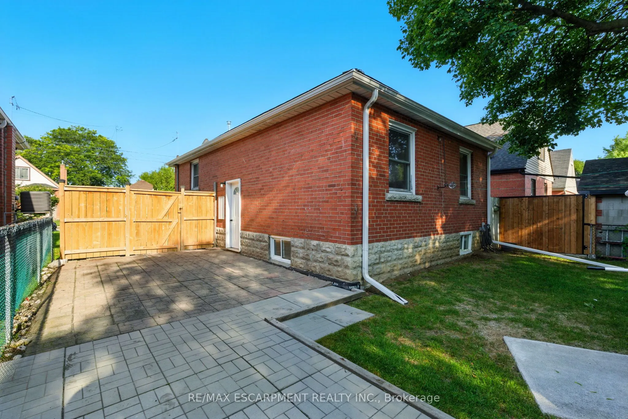 261 East 14th Street