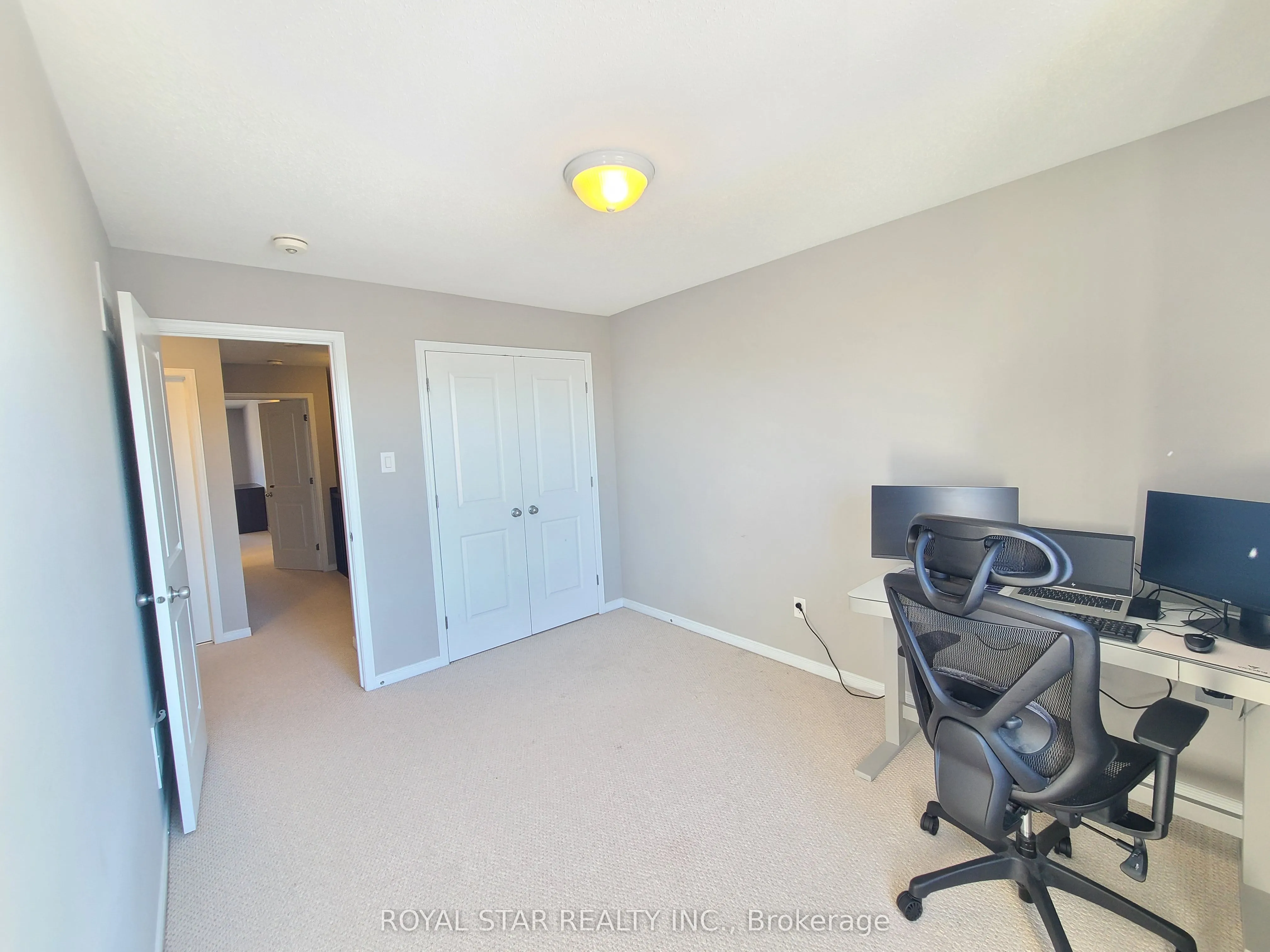 651 GABRIOLA Way