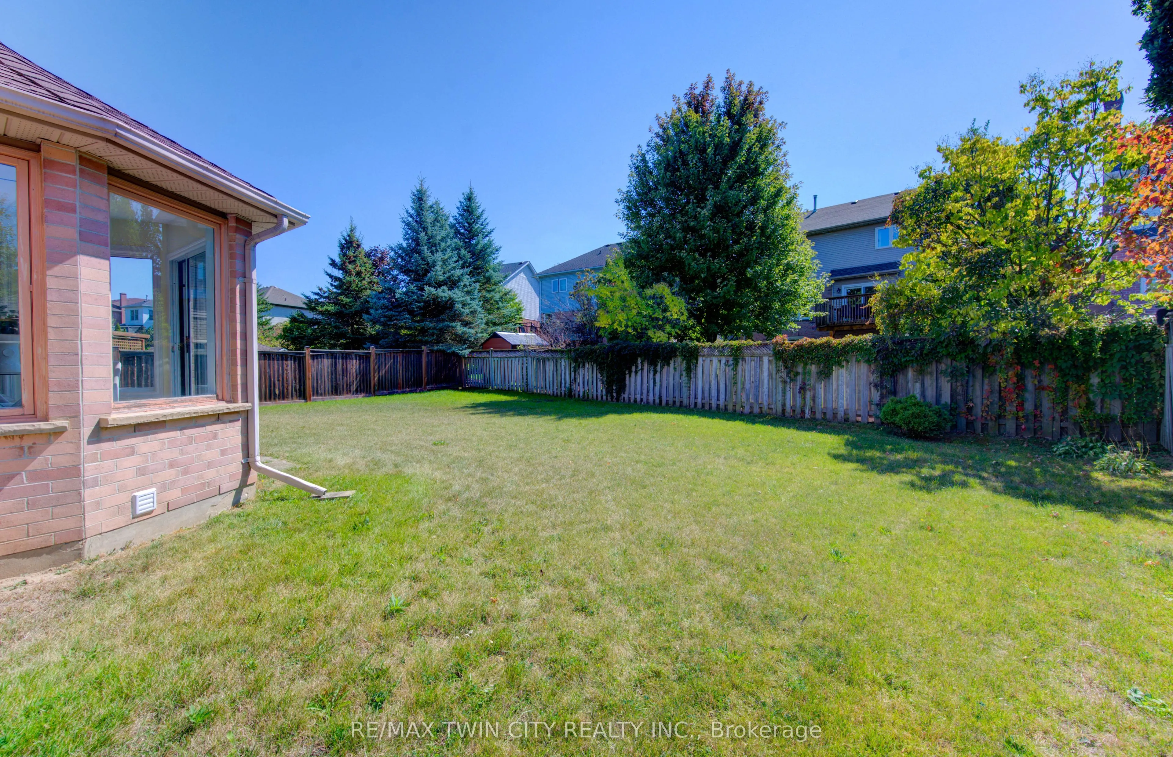 53 Lynnvalley Crescent