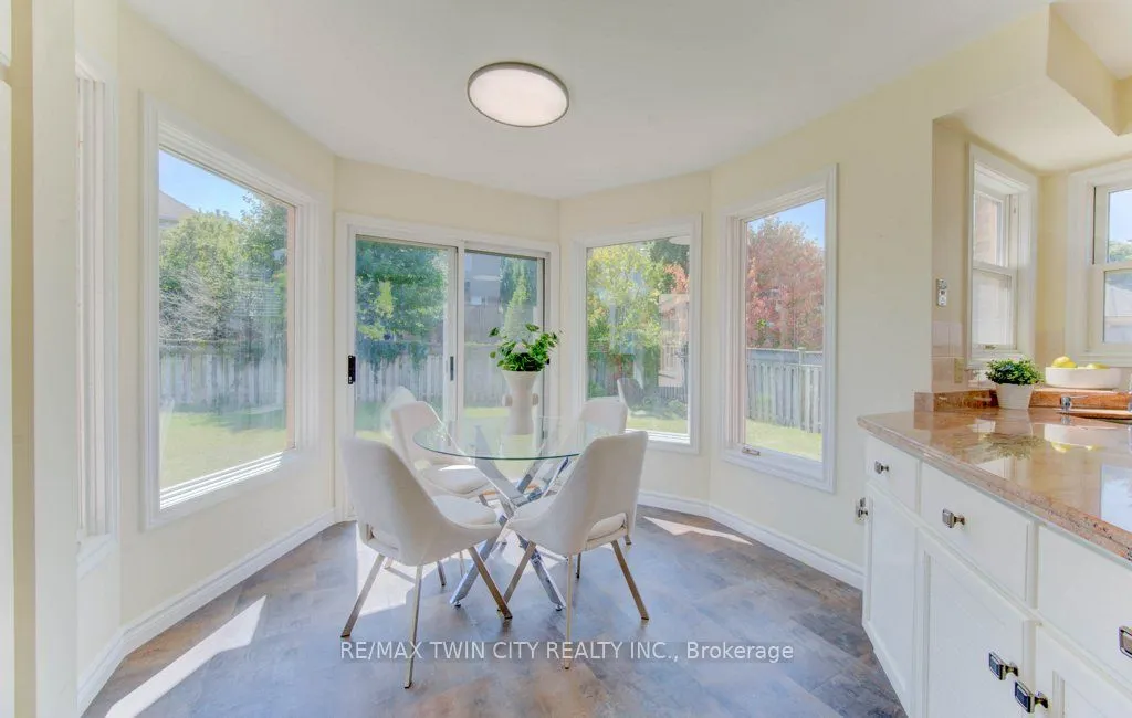 53 Lynnvalley Crescent