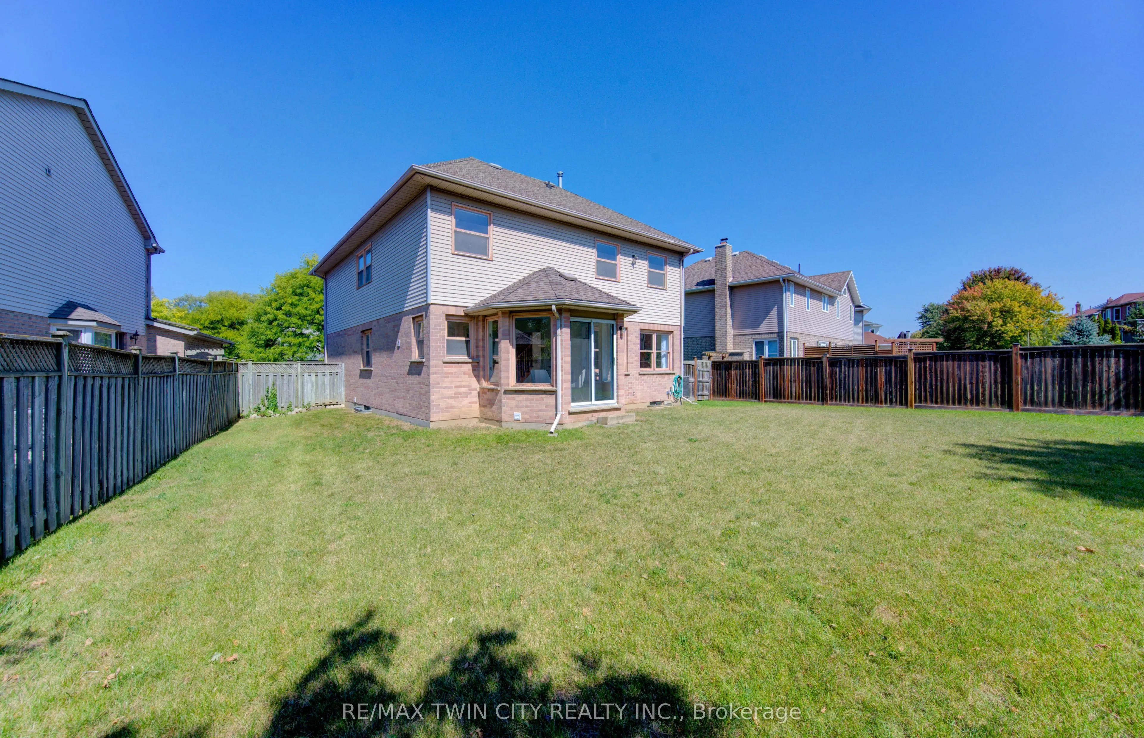 53 Lynnvalley Crescent