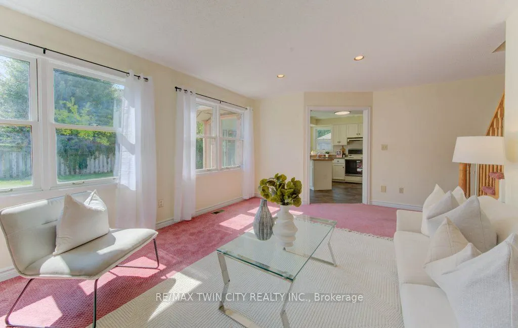 53 Lynnvalley Crescent