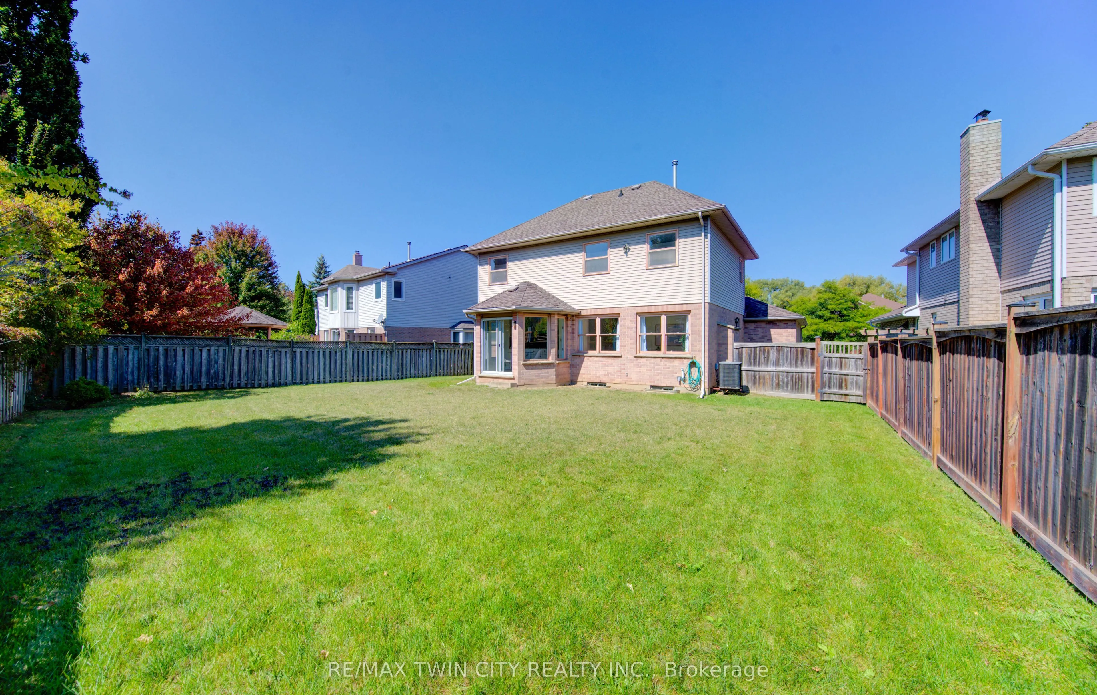 53 Lynnvalley Crescent