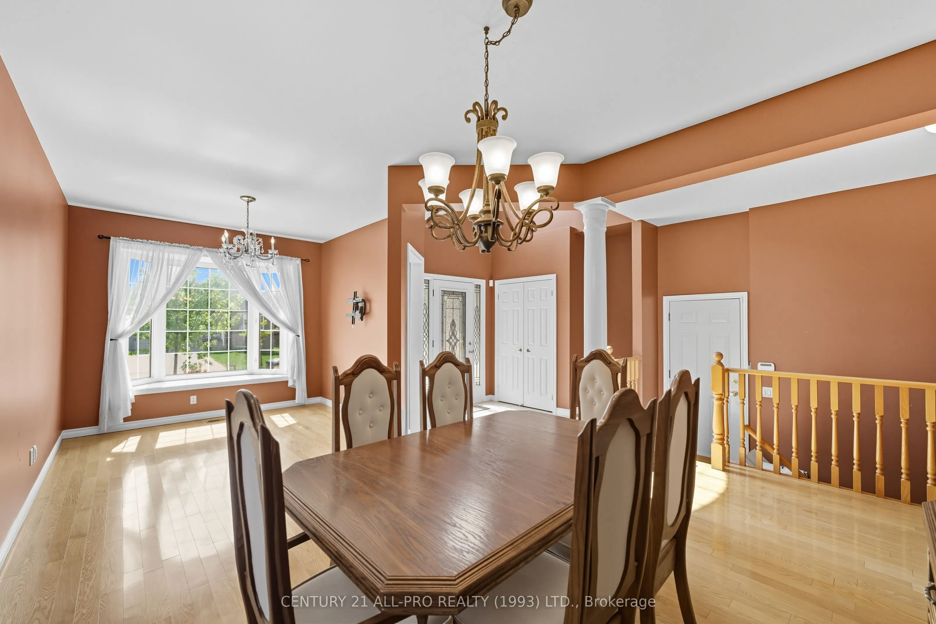 10 Ellis Crescent