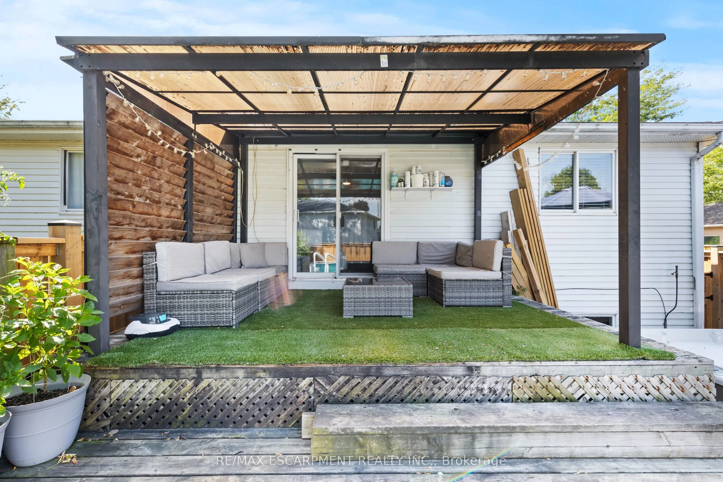 15 Oak Avenue, #A
