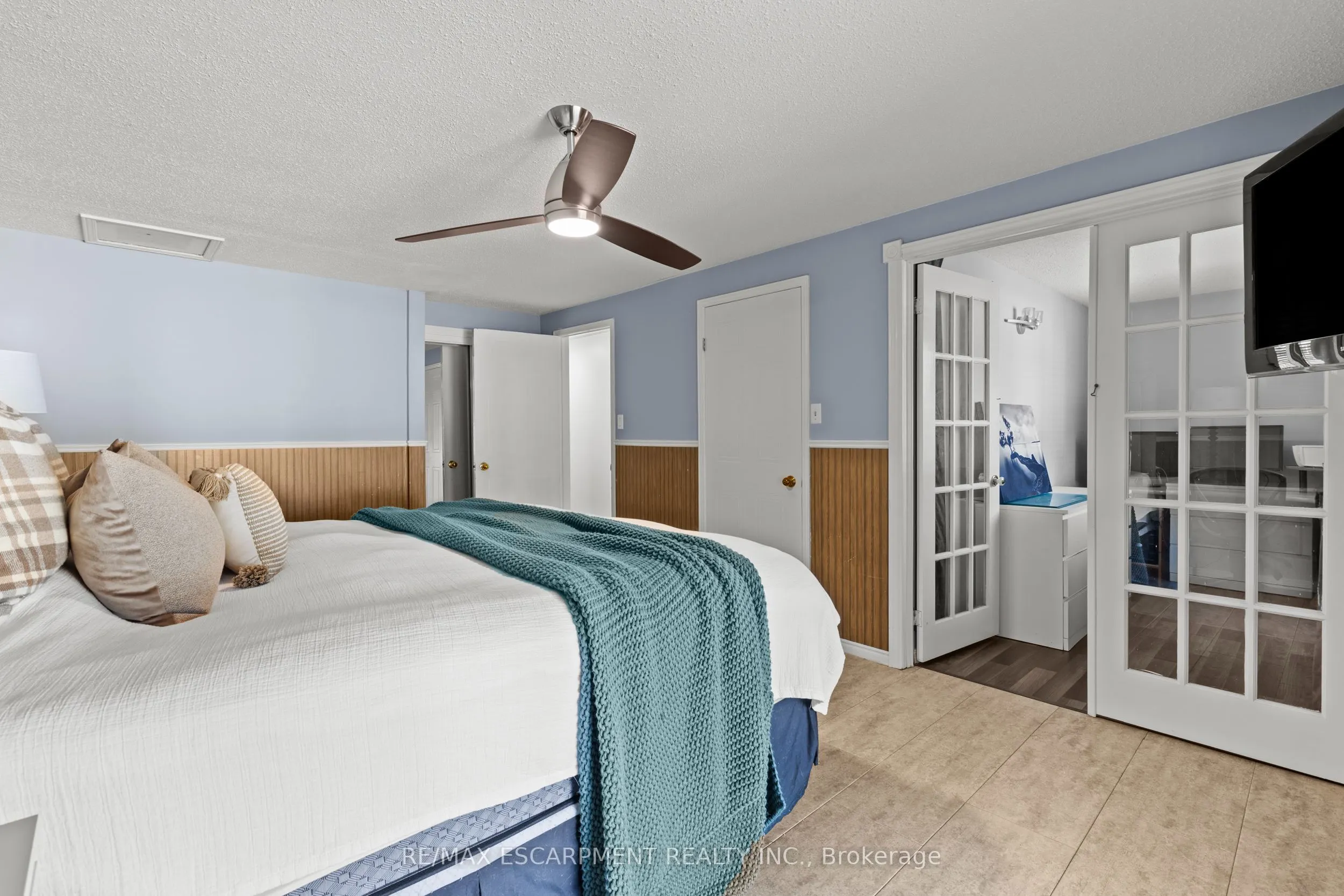 15 Oak Avenue, #A