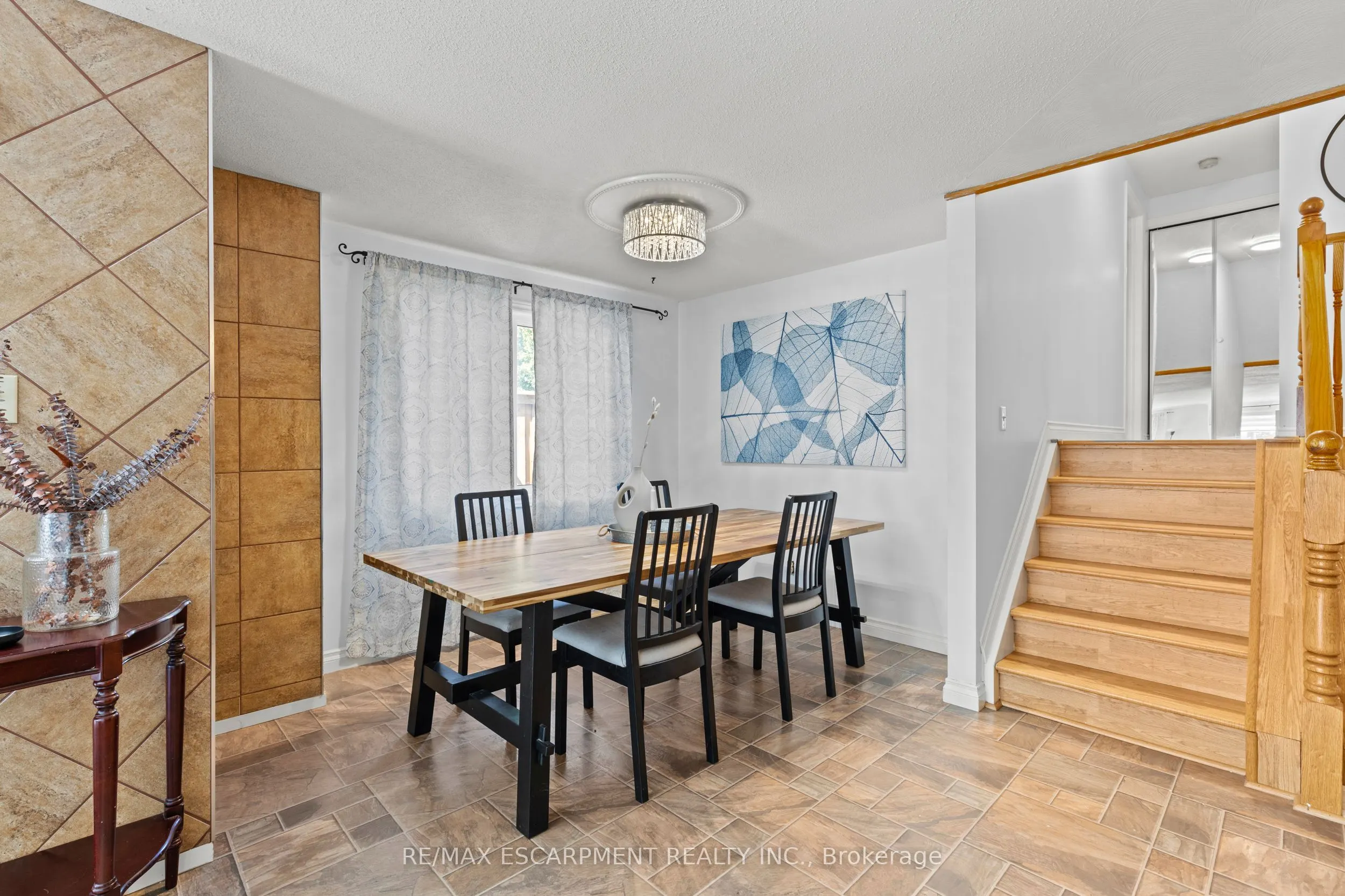 15 Oak Avenue, #A