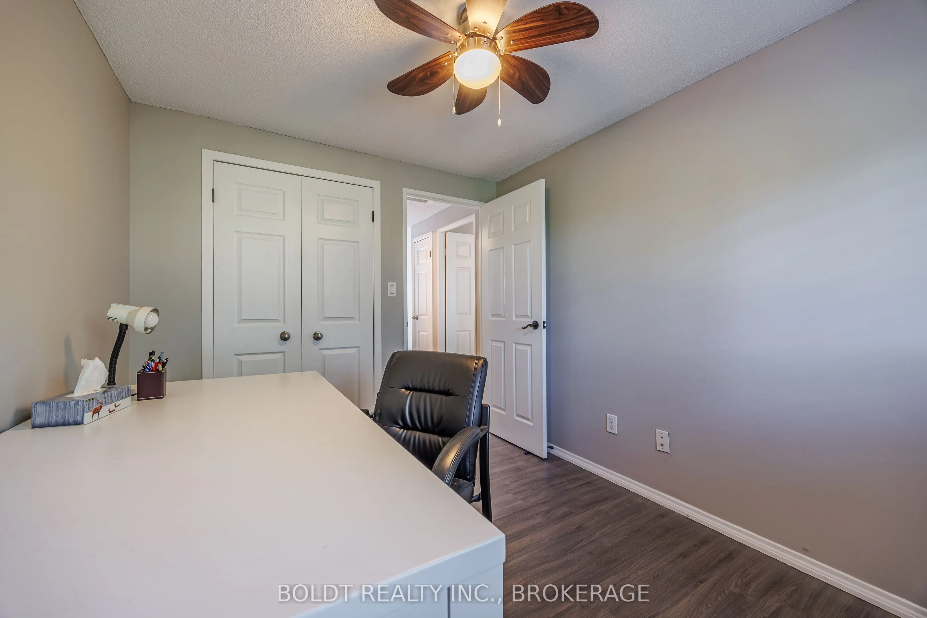 302 Vine Street, #27