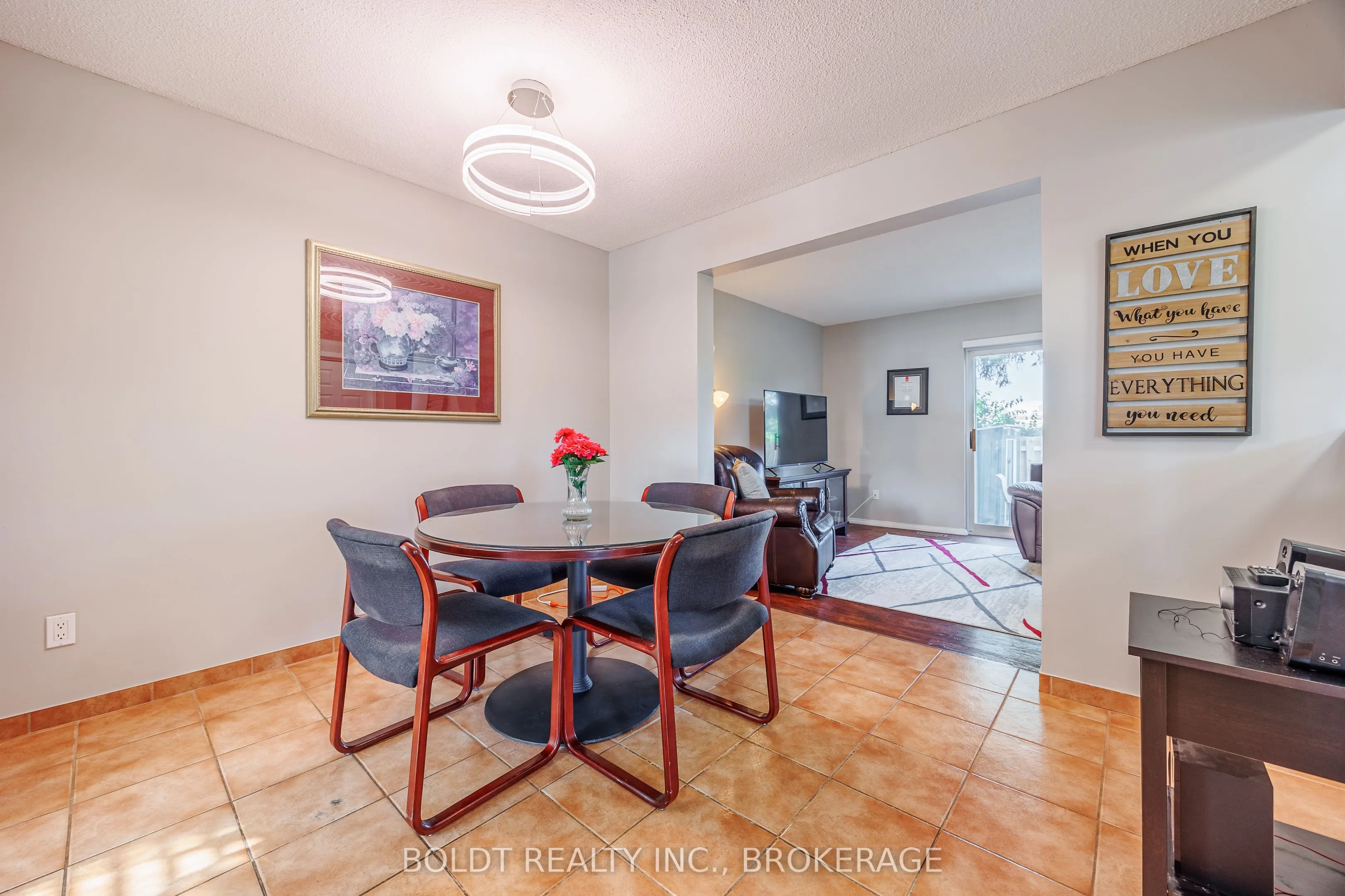 302 Vine Street, #27