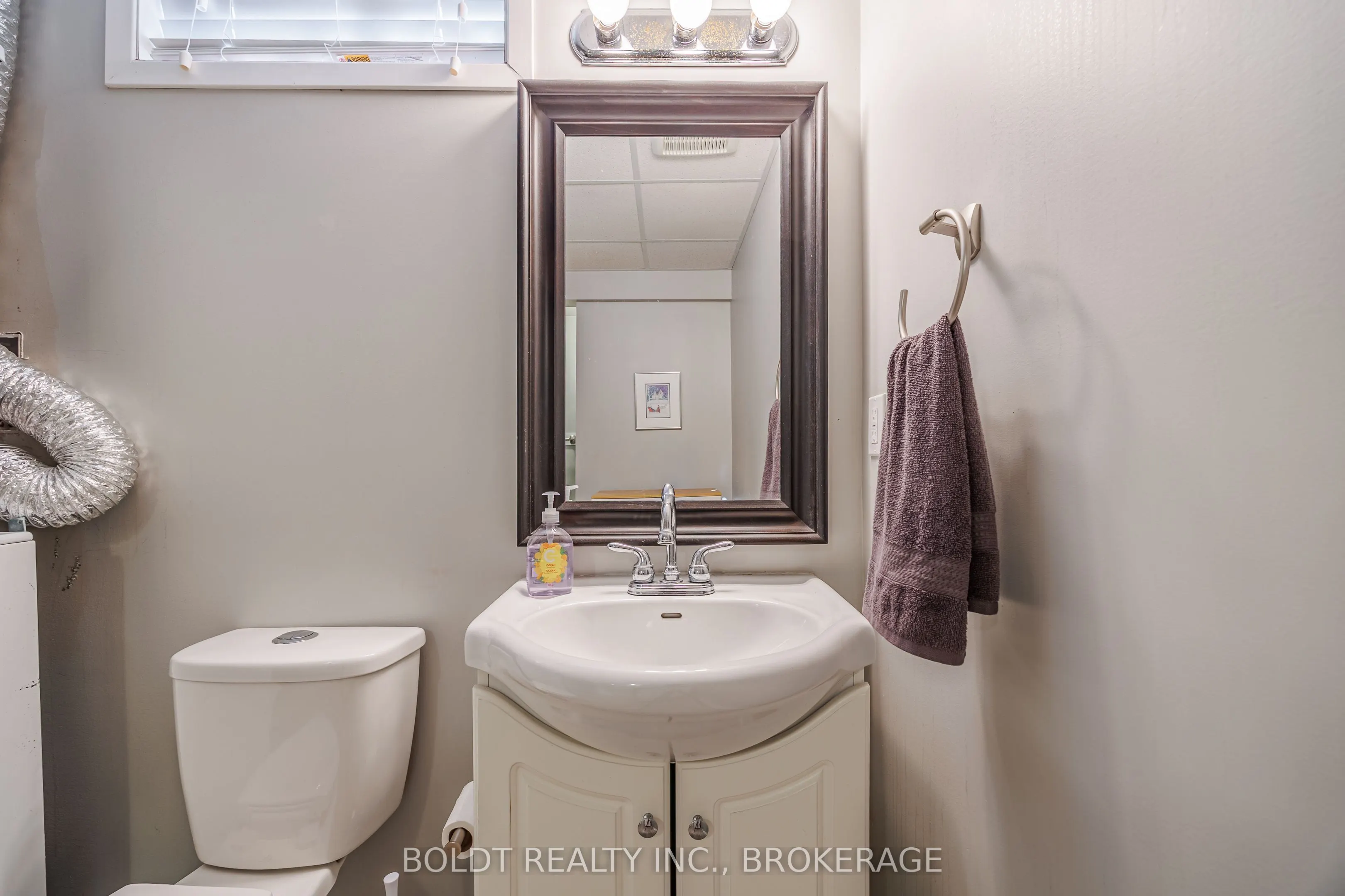 302 Vine Street, #27