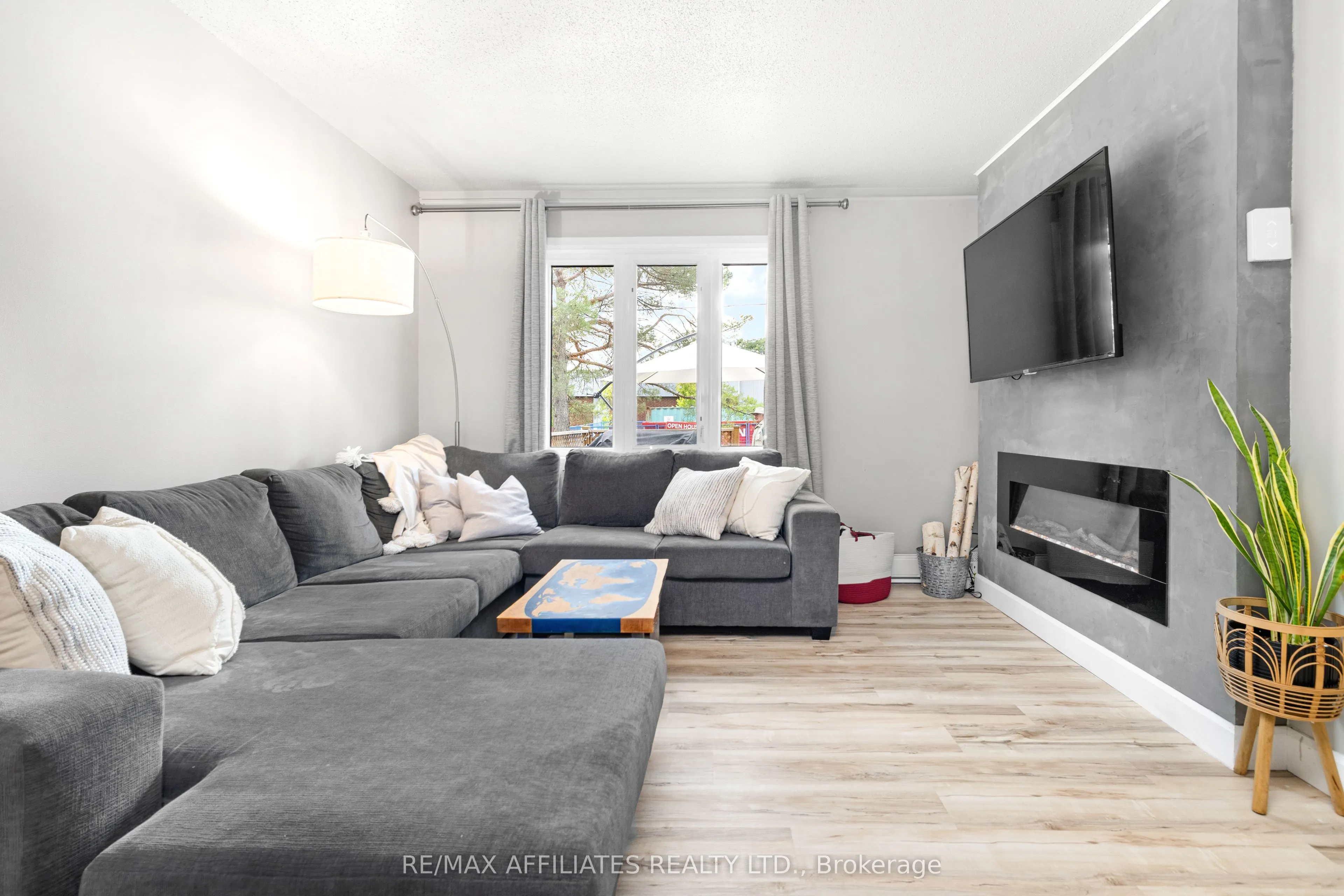 85 Findlay Avenue, #L1