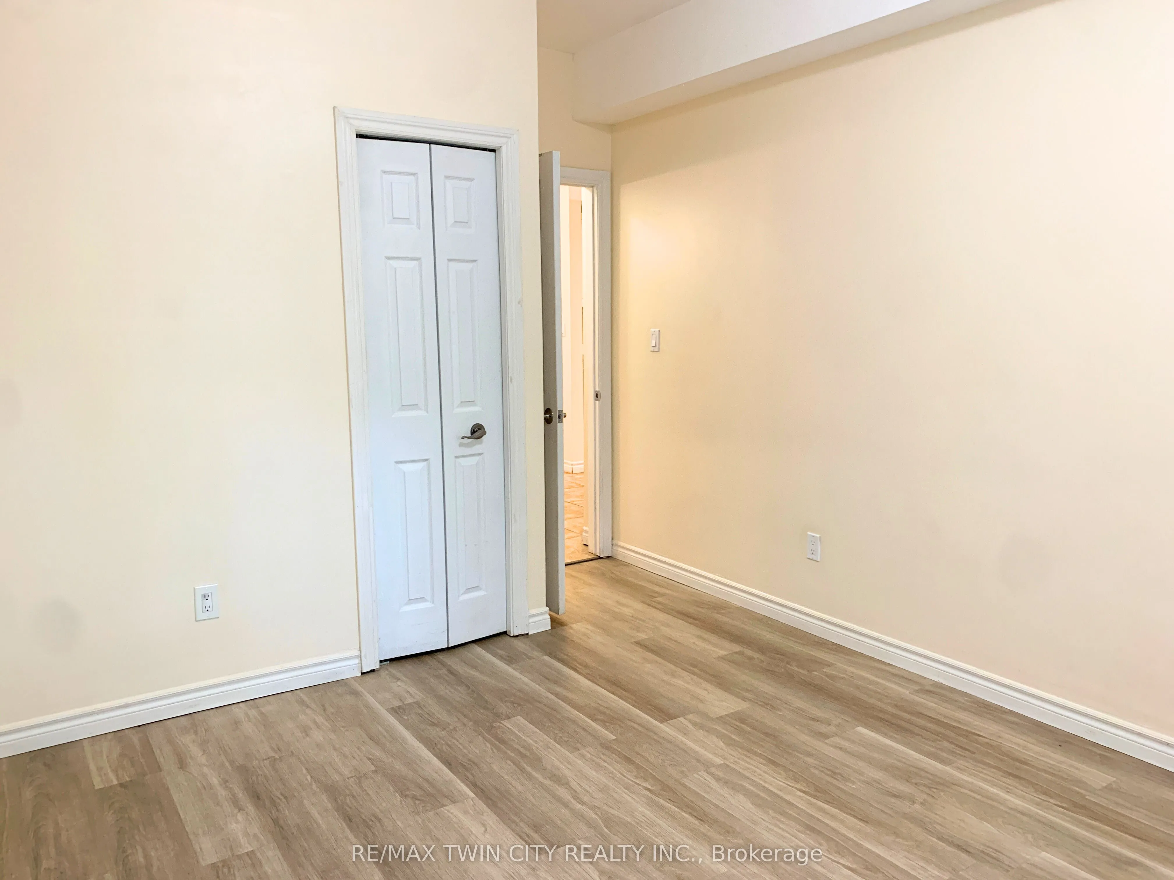 77A Florence Avenue