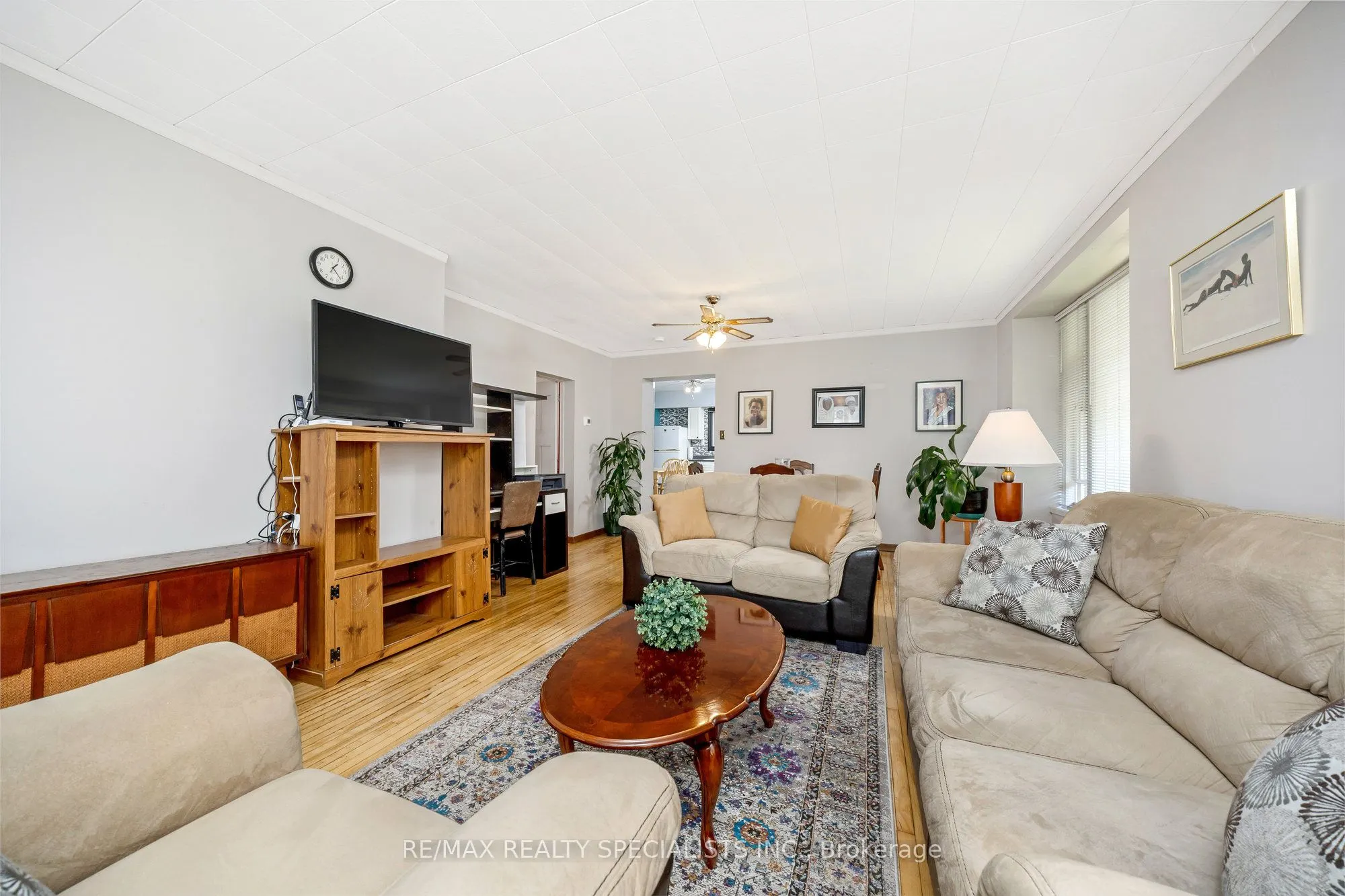 356 Hunter Street W